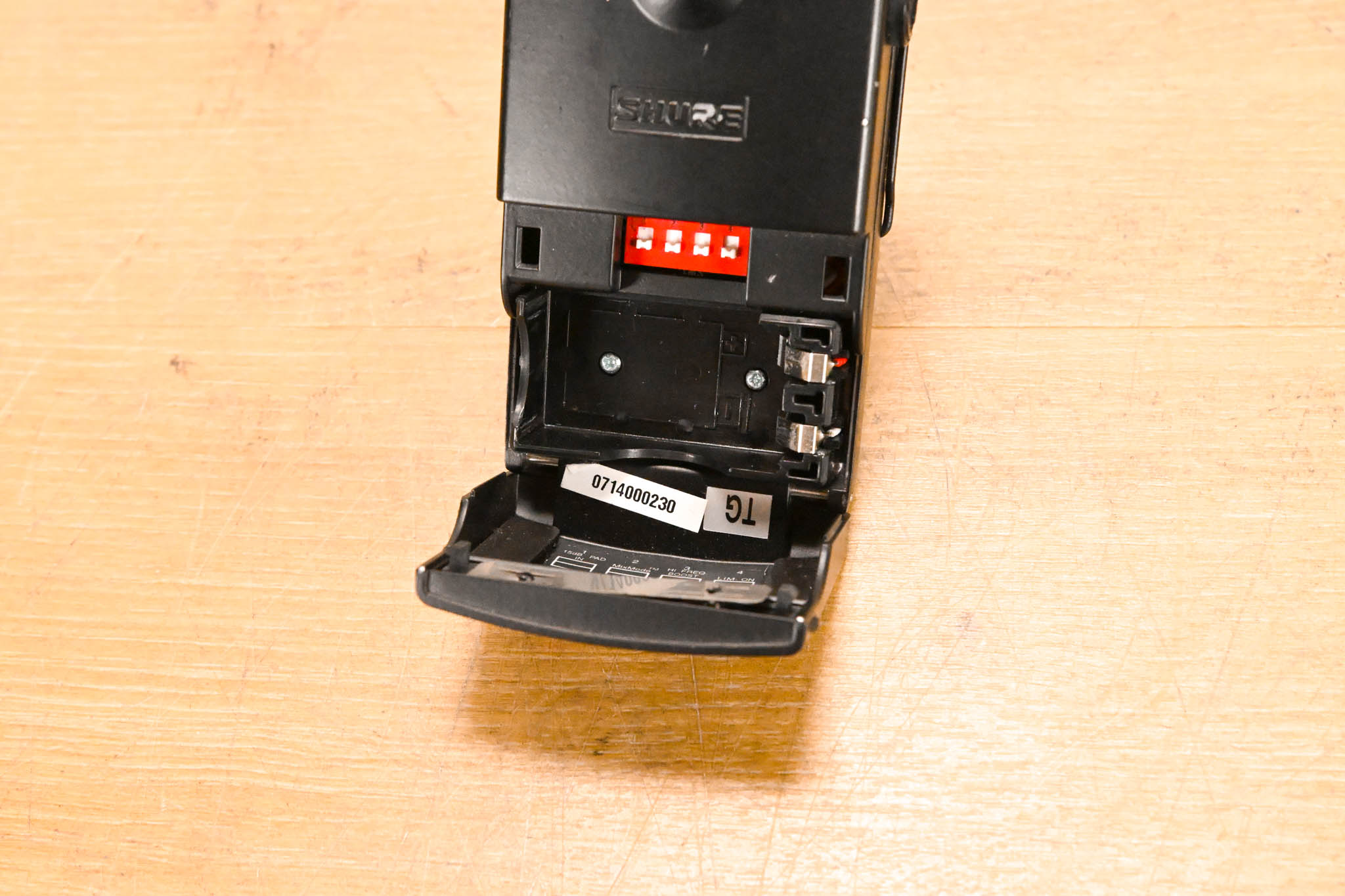 Shure P6HW Wired Bodypack Receiver