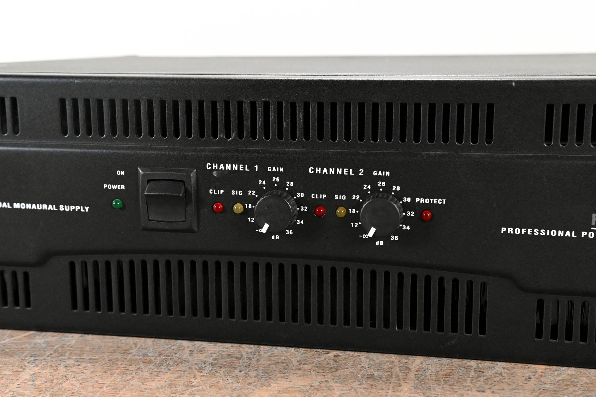 QSC RMX5050 2-Channel Power Amplifier