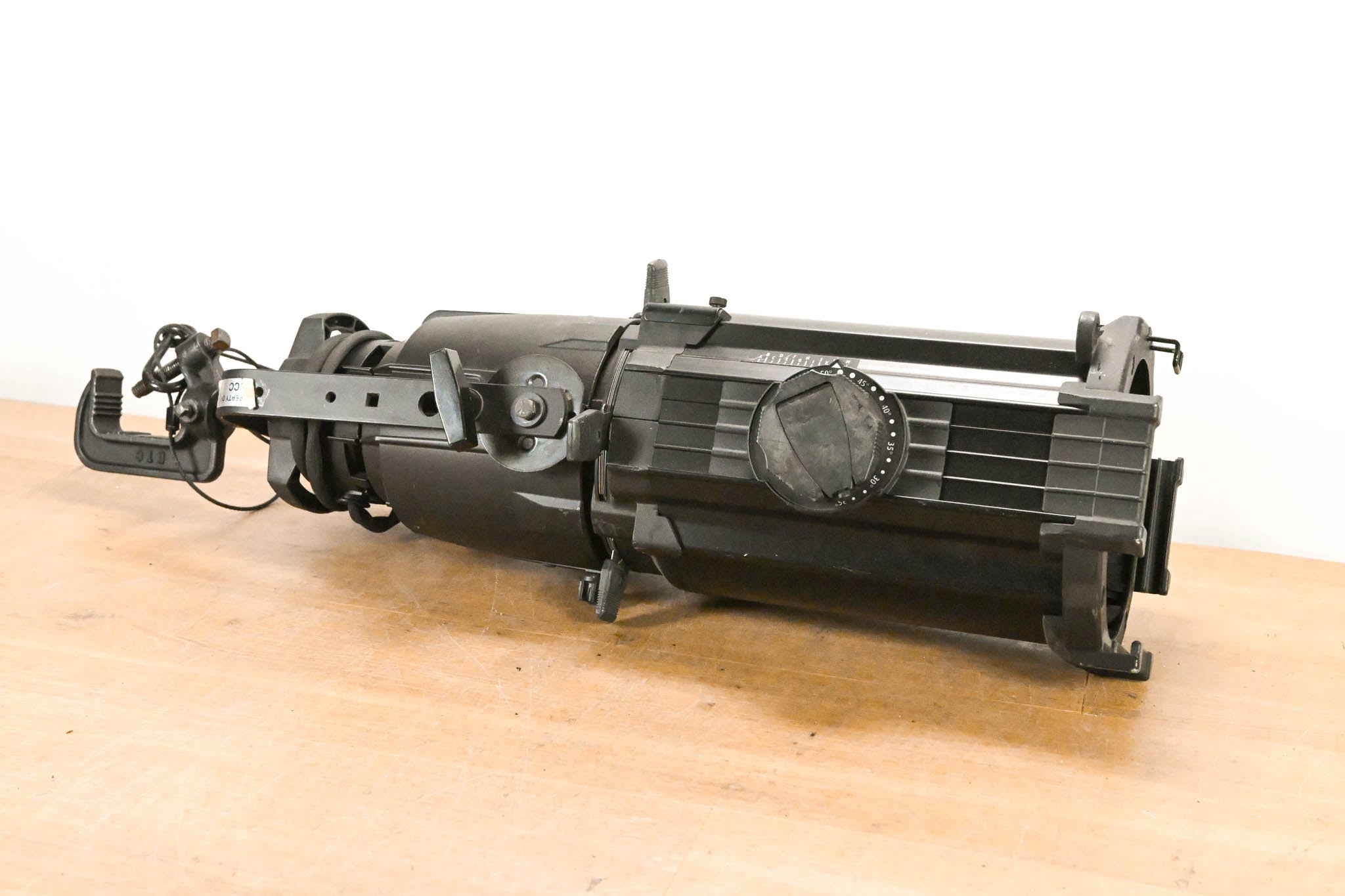 ETC Source Four Zoom 25-50 Degree 750 Ellipsoidal Light