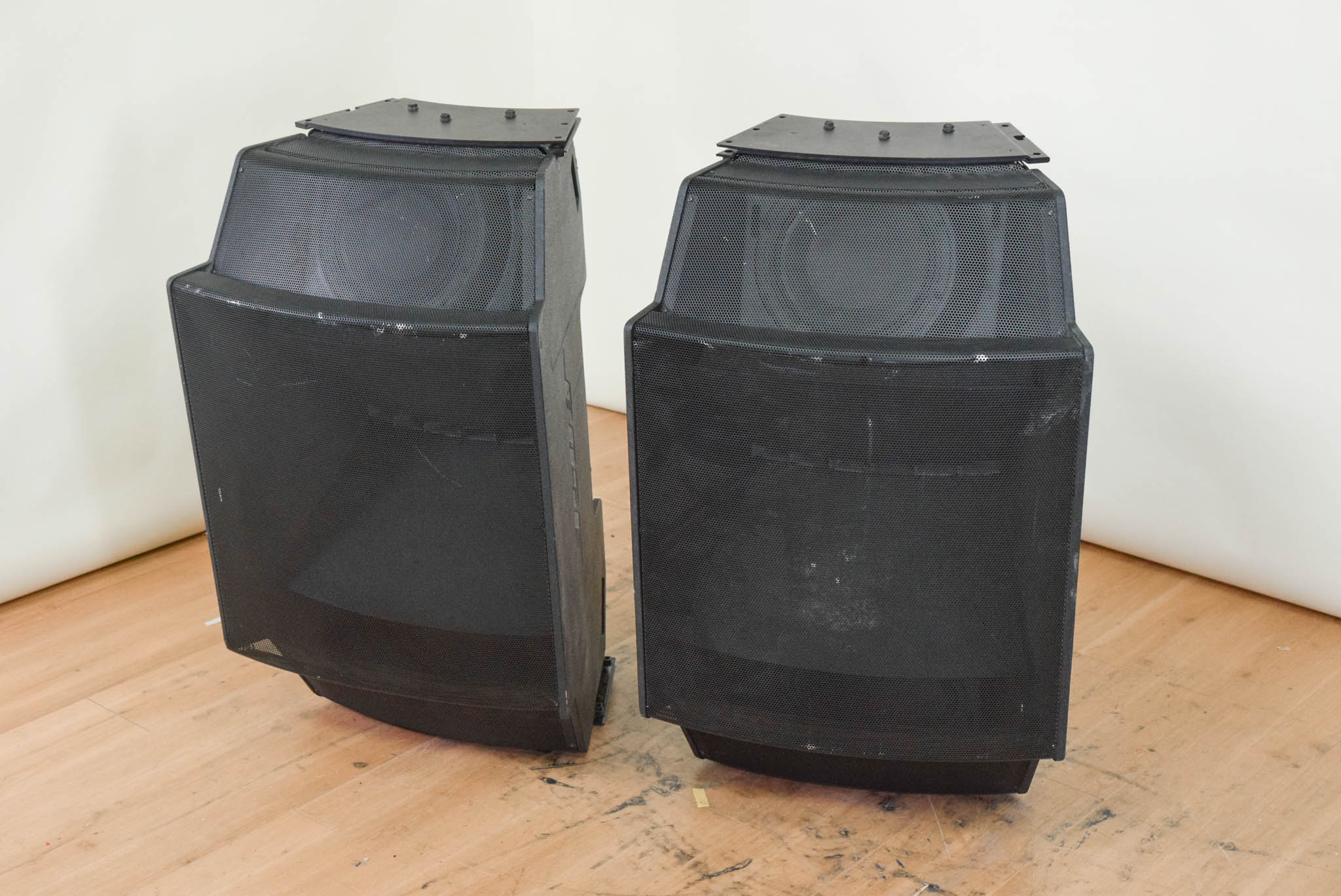 Bose RoomMatch RM9040 Array Module Loudspeaker (PAIR)