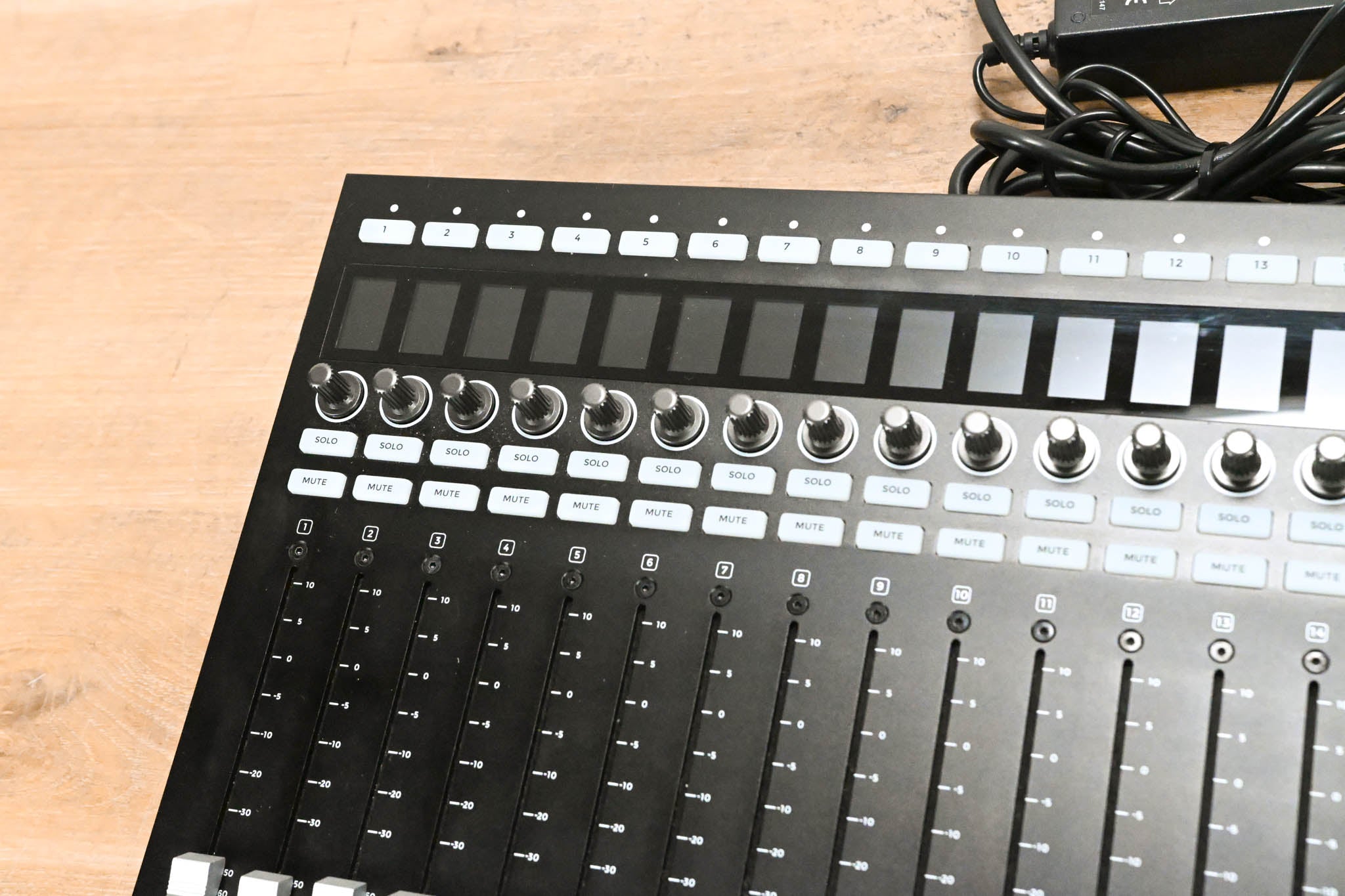Waves FIT Controller for eMotion LV1