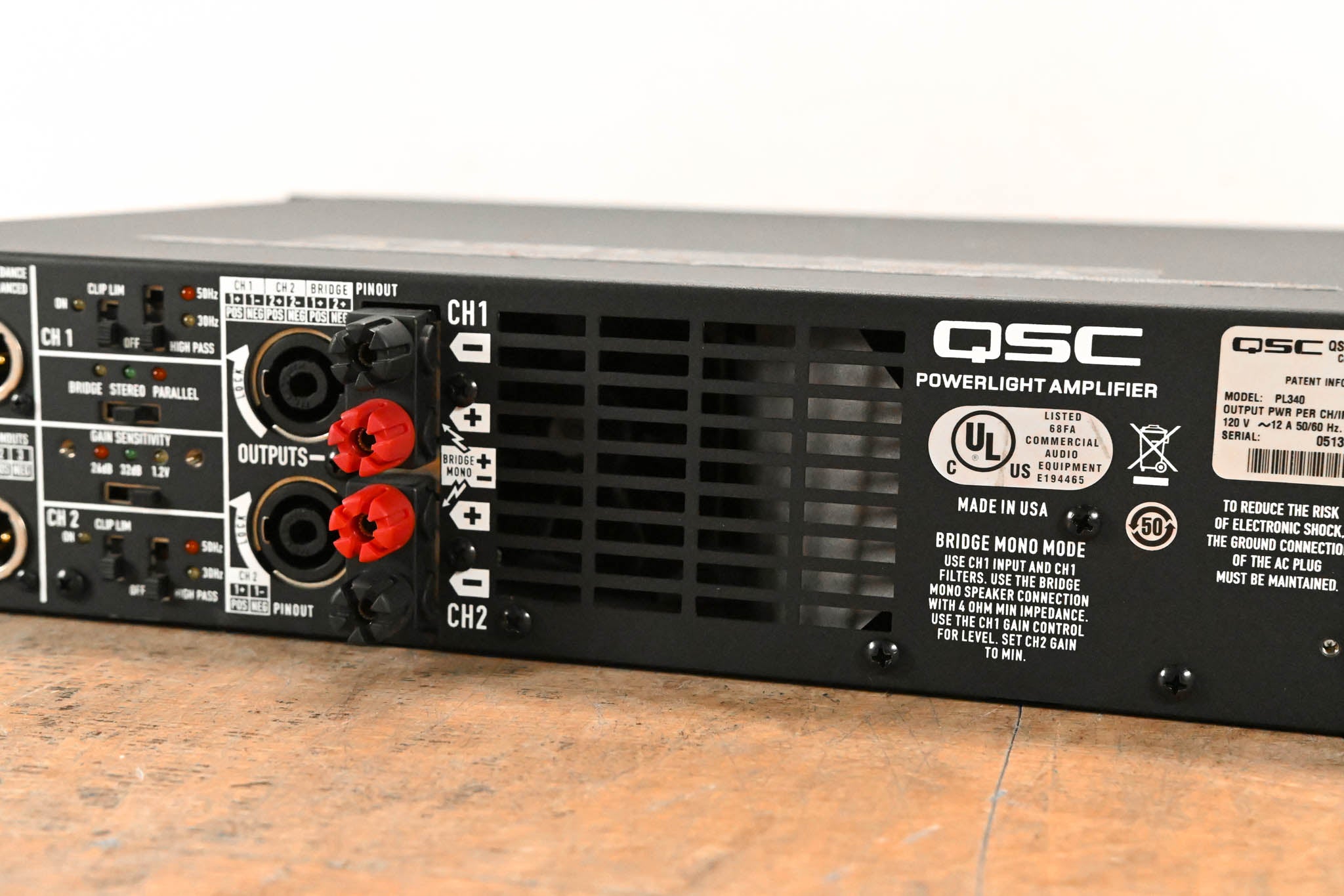 QSC PL340 Powerlight 3 Series 2-Channel Power Amplifier