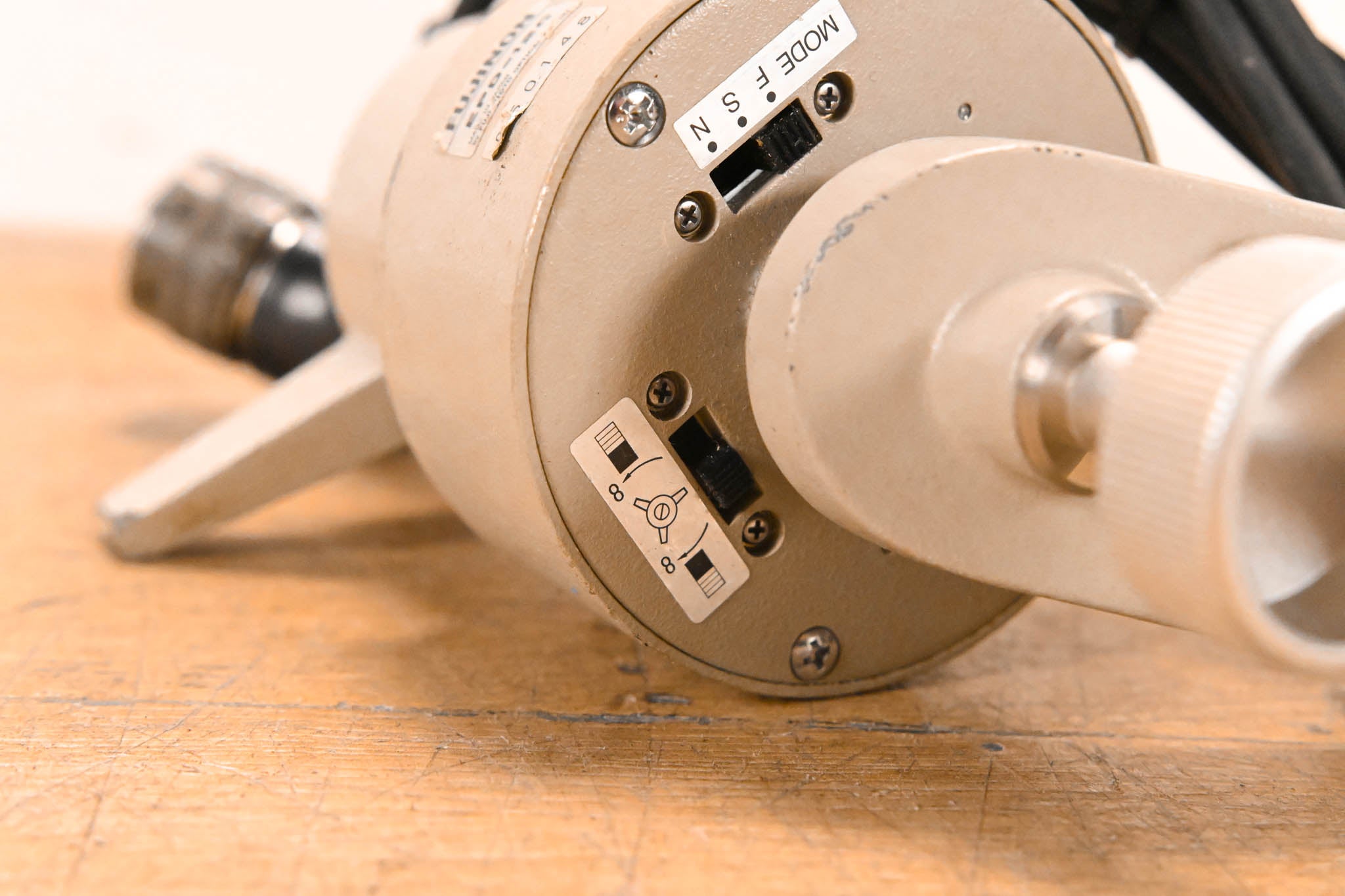 Fujinon EPD-12C Focus Controller with MCA-6B Clamp