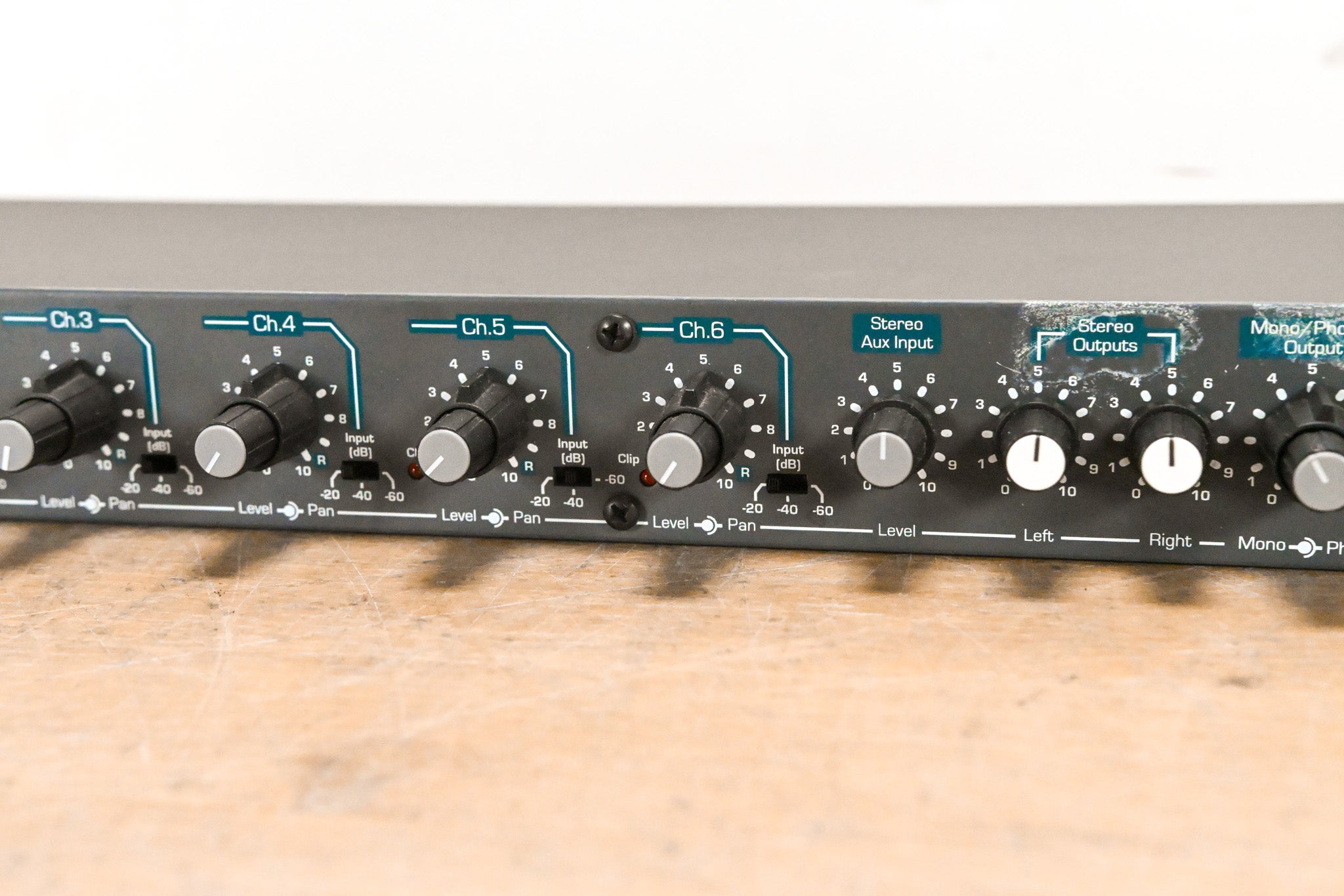 Ashly MX-206 Rack-Mountable 6-Channel, Stereo Microphone Mixer