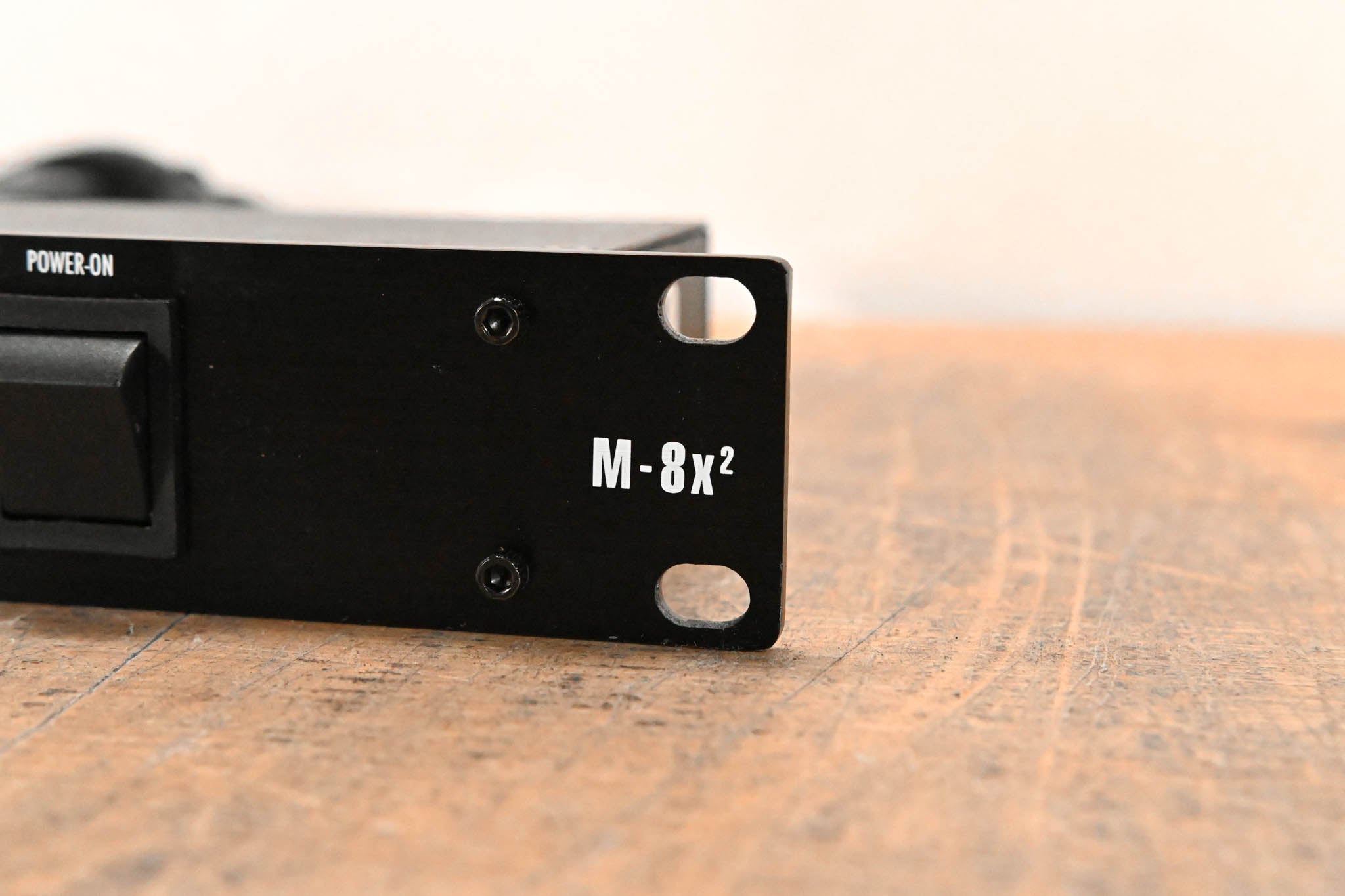 Furman M-8x2 8-Outlet Power Conditioner