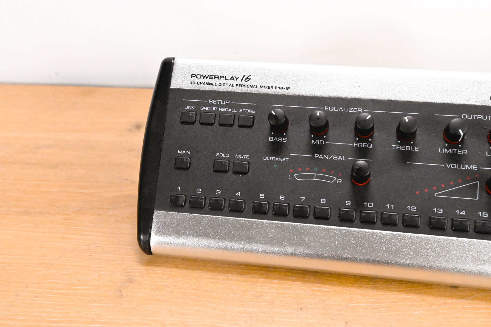 Behringer Powerplay P16-M 16-Channel Digital Personal Mixer