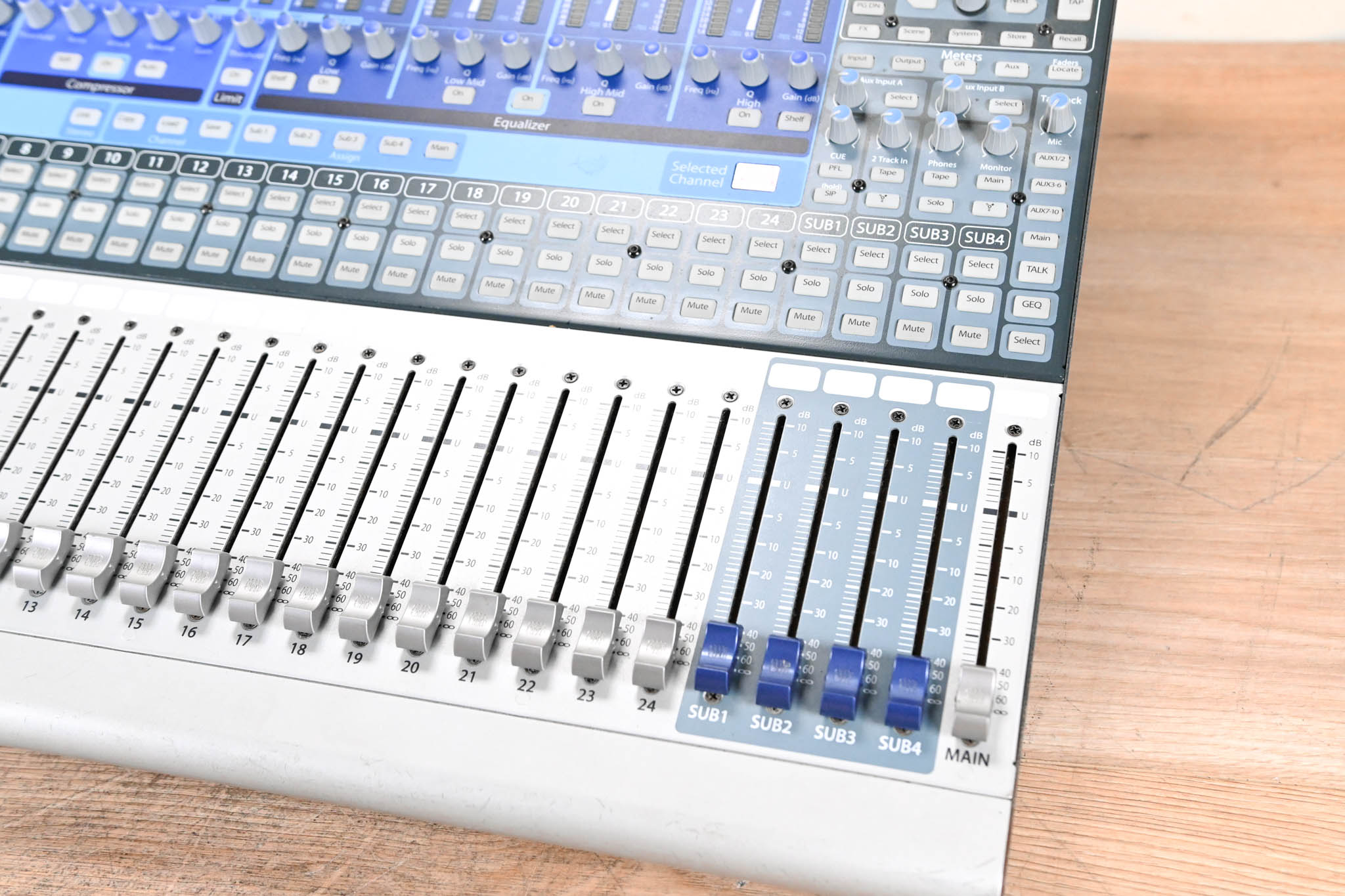PreSonus StudioLive 24.4.2 24-Channel Digital Audio Mixer