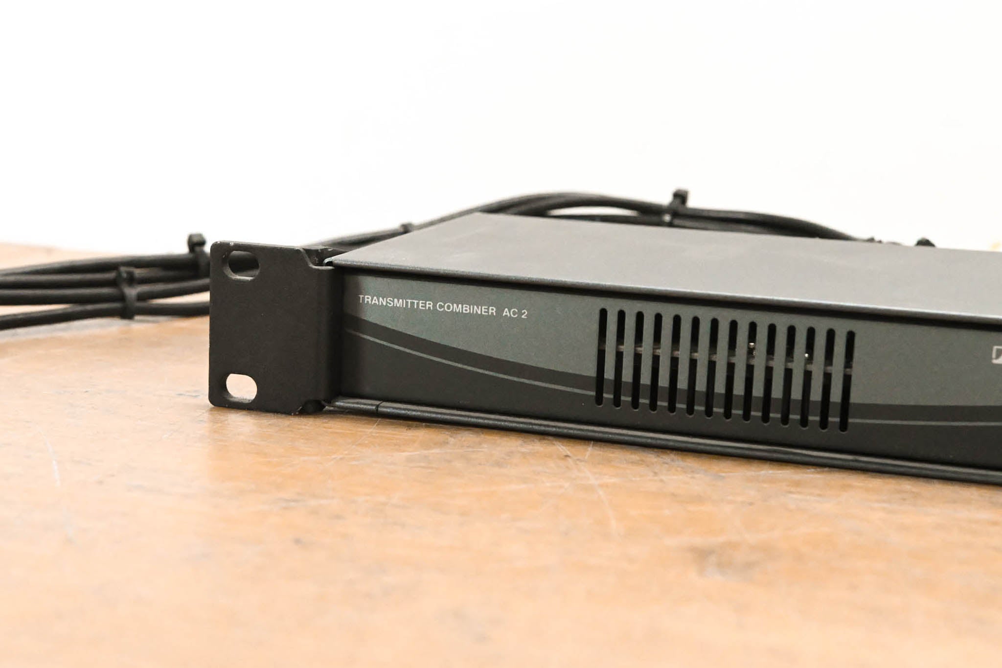 Sennheiser AC2 RF Combiner 500-870 MHz (NO POWER SUPPLY)