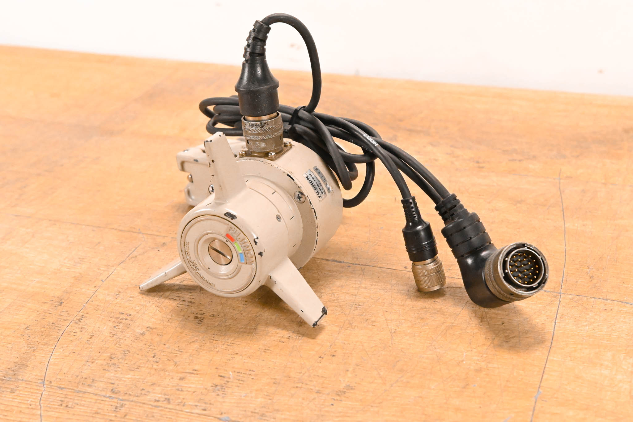 Fujinon EPD-12C Focus Controller with MCA-6B Clamp