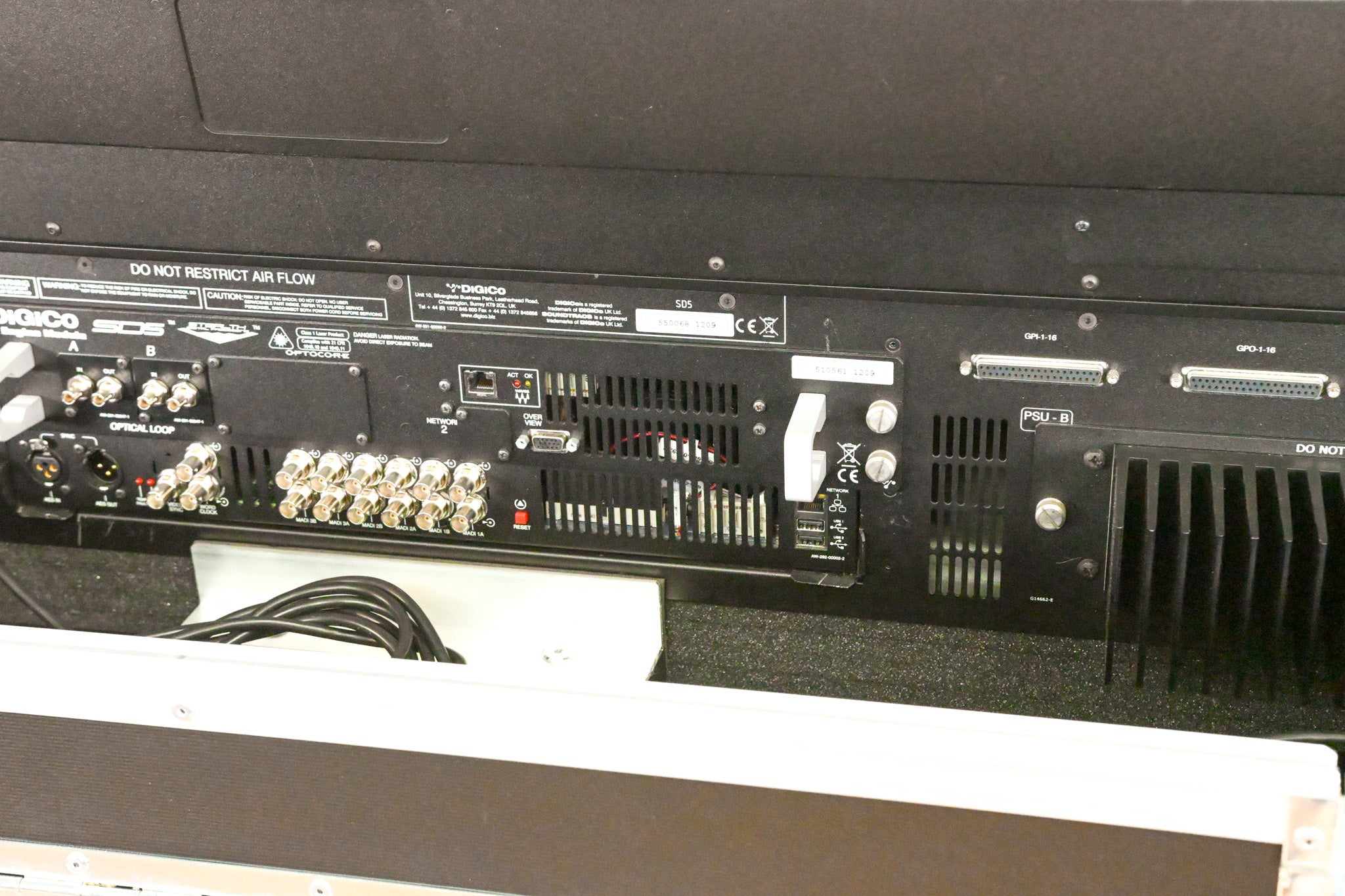 DiGiCo SD5 Digital Mixing Console w/ Waves Card, ST Optical & Road Case