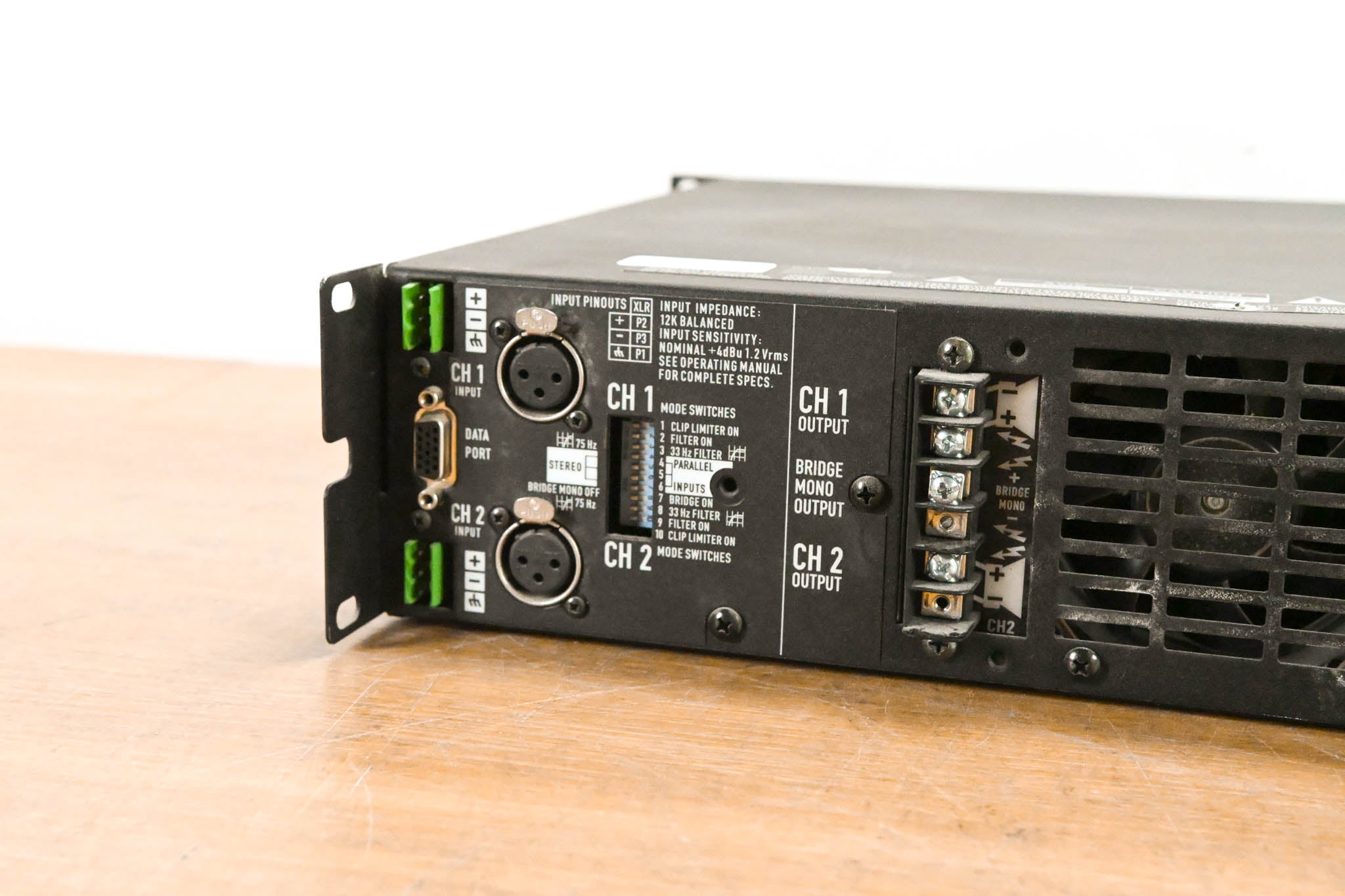 QSC CX702 2-Channel 700W Power Amplifier