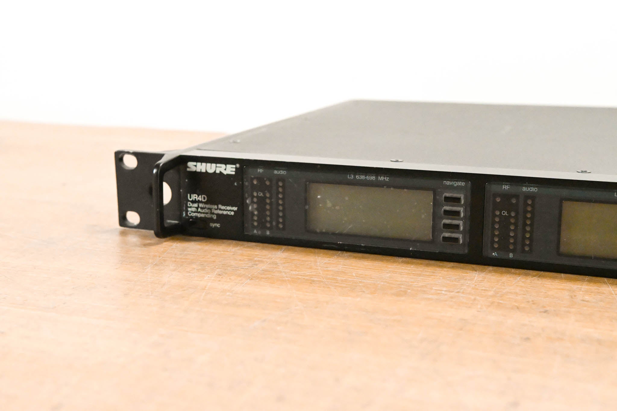 Shure UR4D Dual-Channel UHF Wireless Receiver - L3 Band: 638-698 MHz