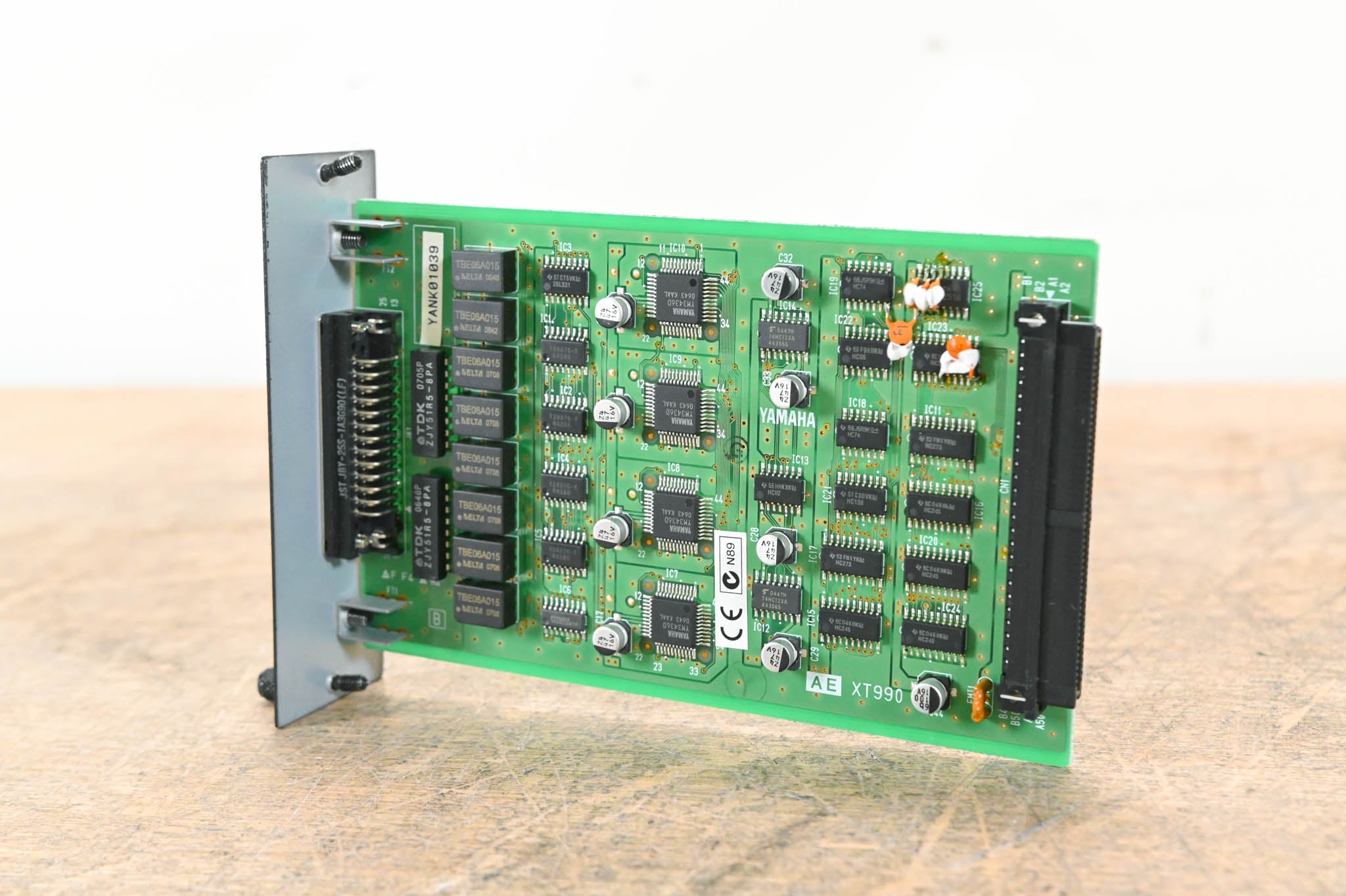 Yamaha MY8-AE 8-Channel AES/EBU Input/Output Card