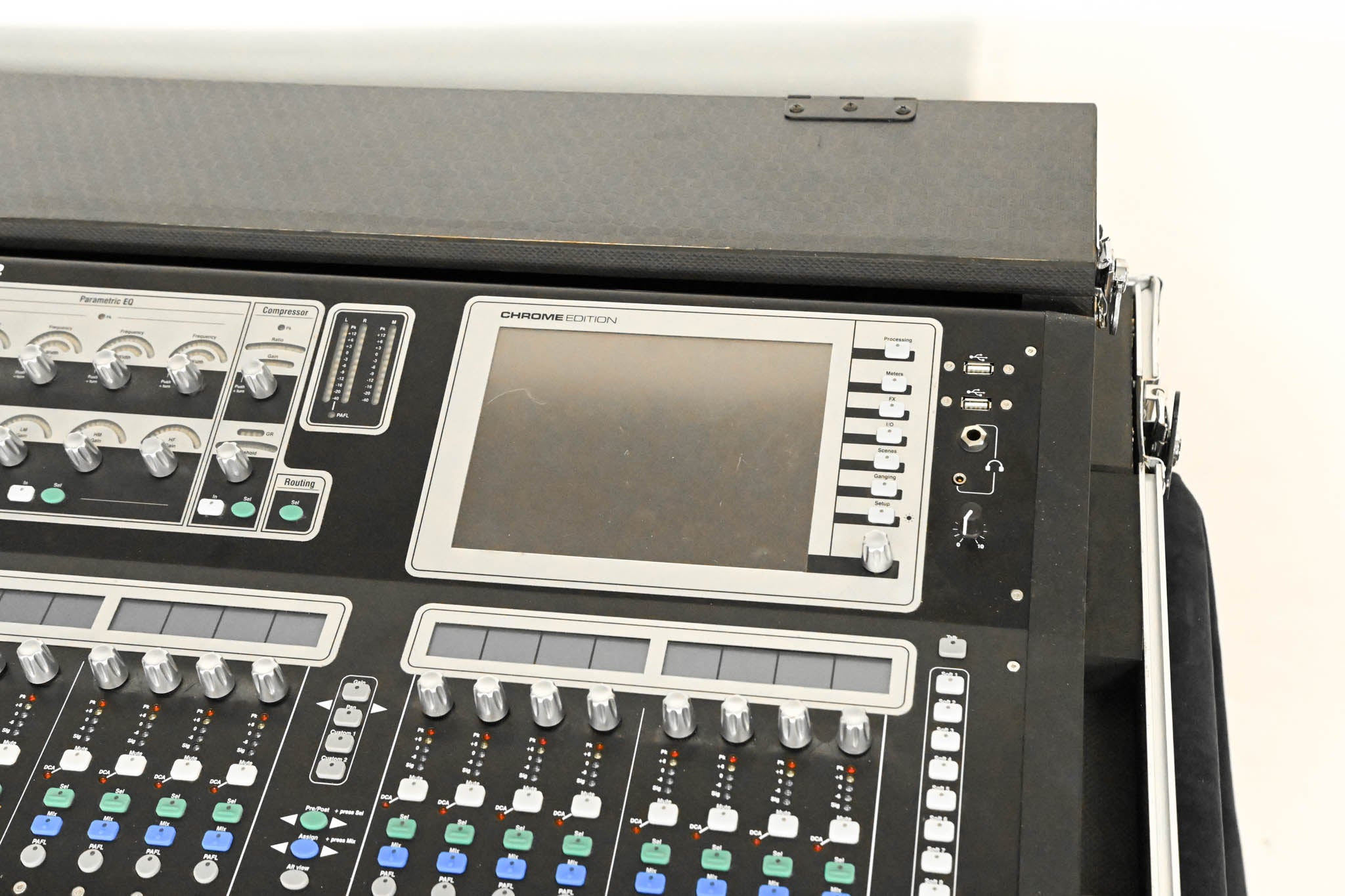 Allen & Heath GLD-112 Chrome Edition Digital Mixing Surface w/ Road Case