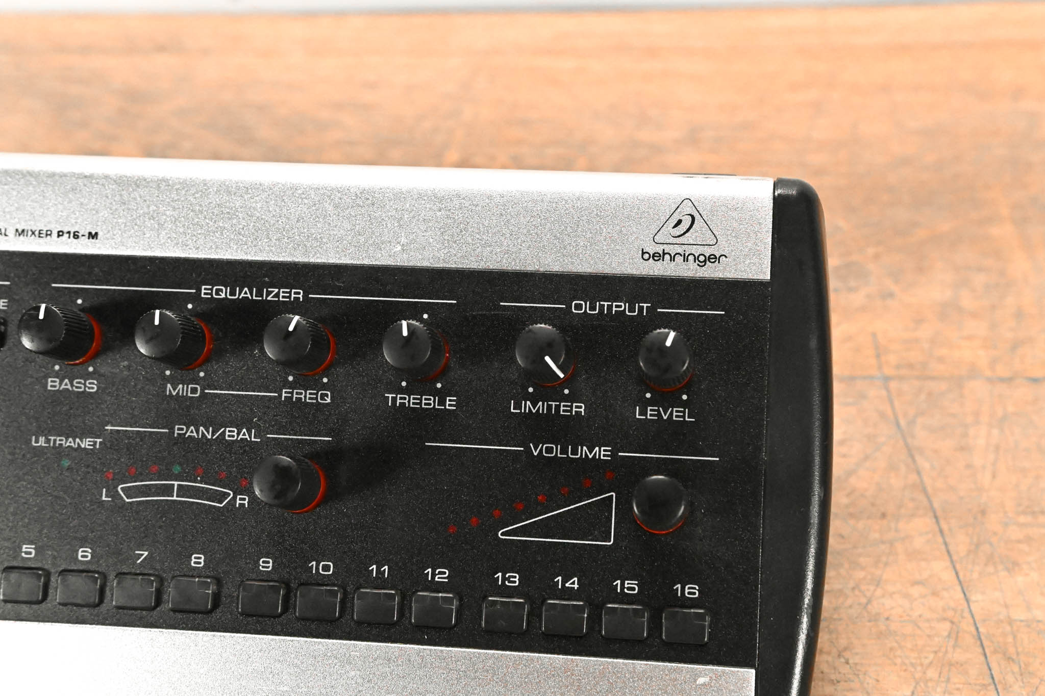 Behringer Powerplay P16-M 16-Channel Digital Personal Mixer