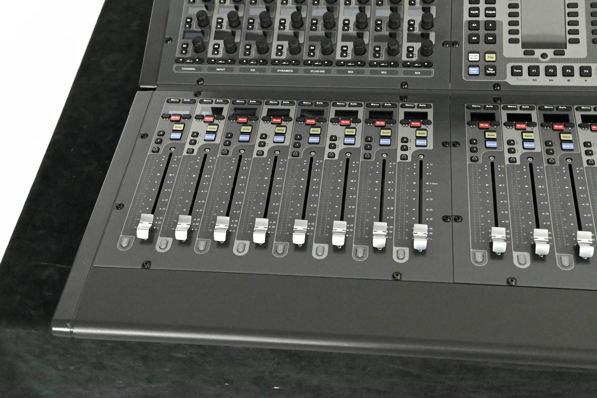 AVID VENUE S6L-24D Surface with E6L-112 Engine & Stage 64 64x32 I/O Rack