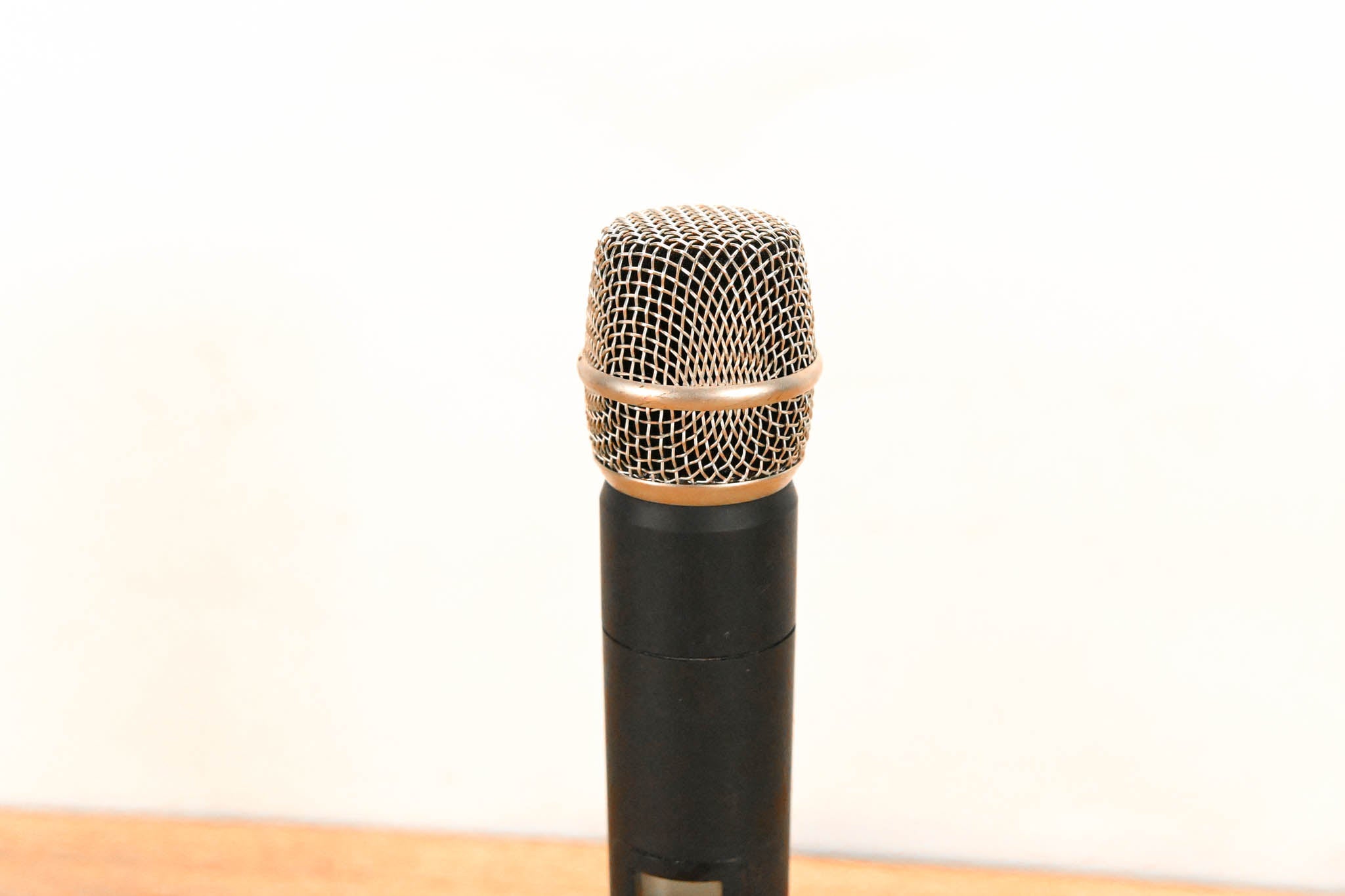 Line 6 THH12 Handheld Microphone Transmitter