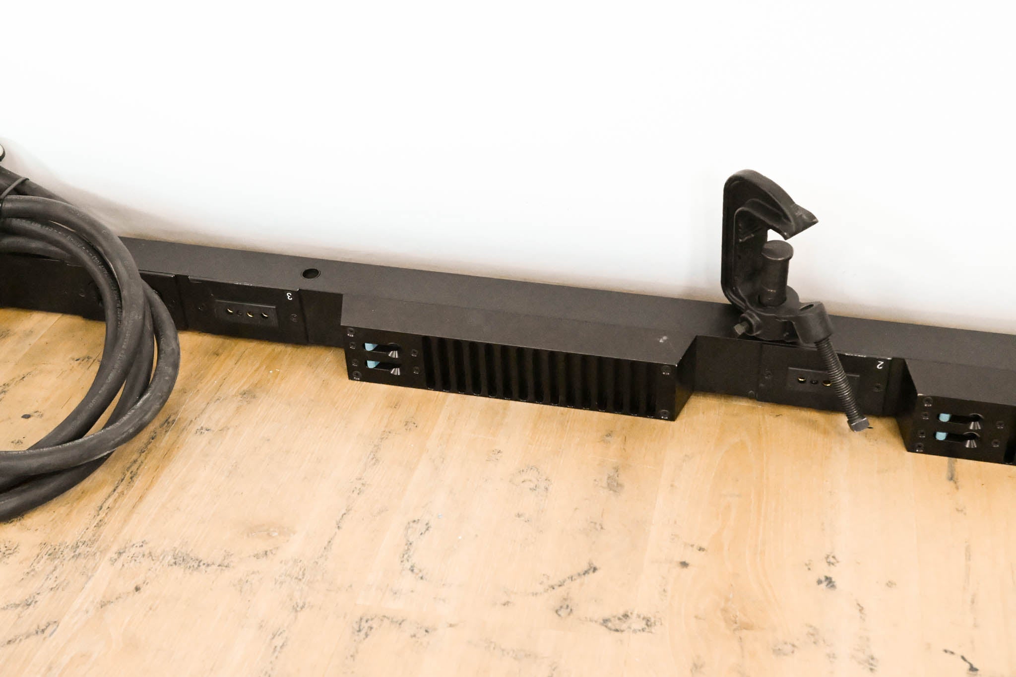 ETC SB6-10M 6 x 10A (1200W) SmartBar with Stage Pin Connectors