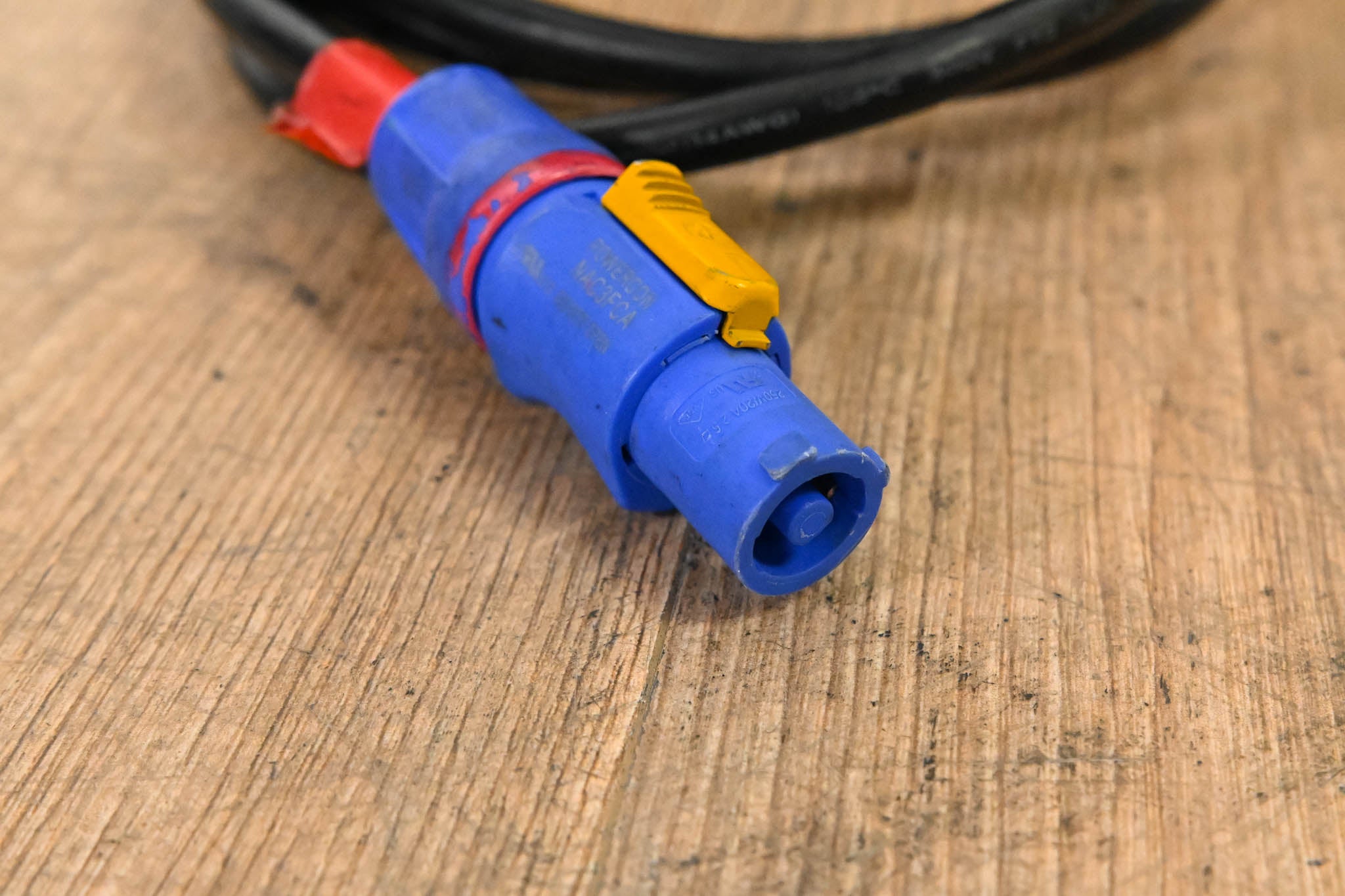 Robe ROBIN BMFL Blade Discharge Lamp Moving Light