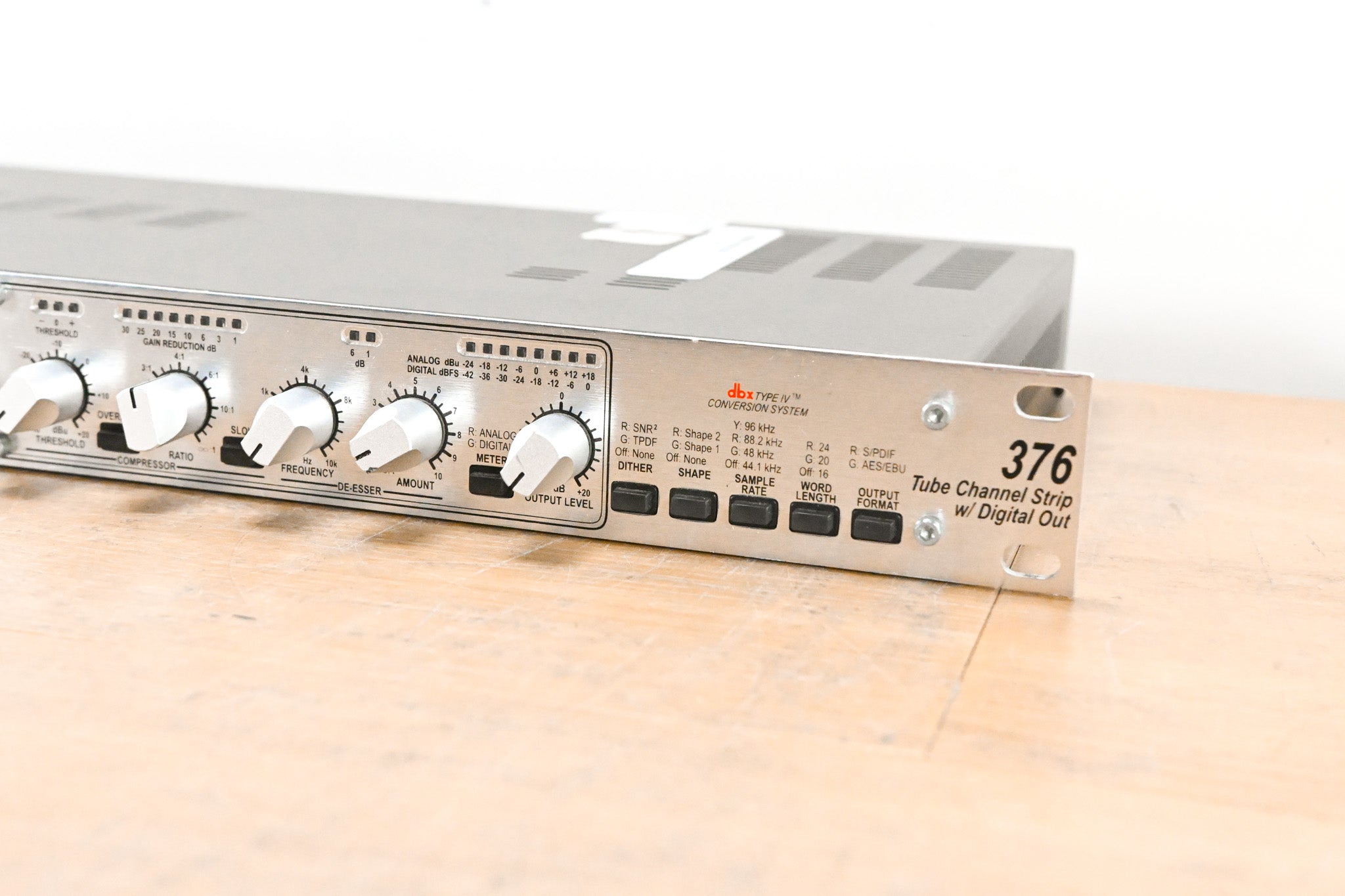 dbx 376 Tube Channel Strip with Digital Out