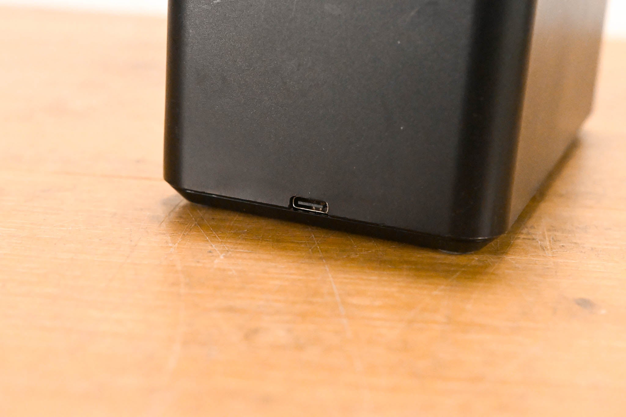 Shure SBC203 Dual-Docking Recharging Station (NO POWER SUPPLY)