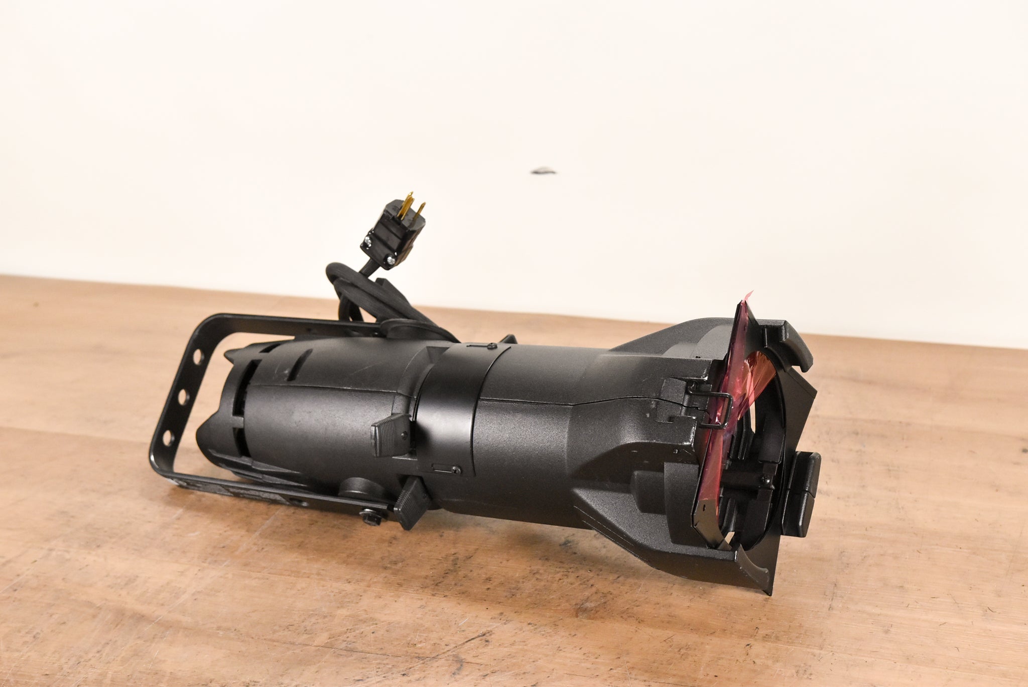 ETC Source Four Jr 26 Degree 575 Ellipsoidal Light