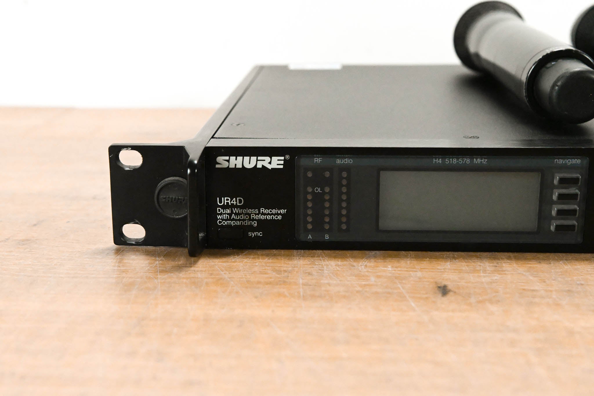 Shure UR4D Wireless Receiver w/ two UR2/SM87A Handheld Transmitters - H4