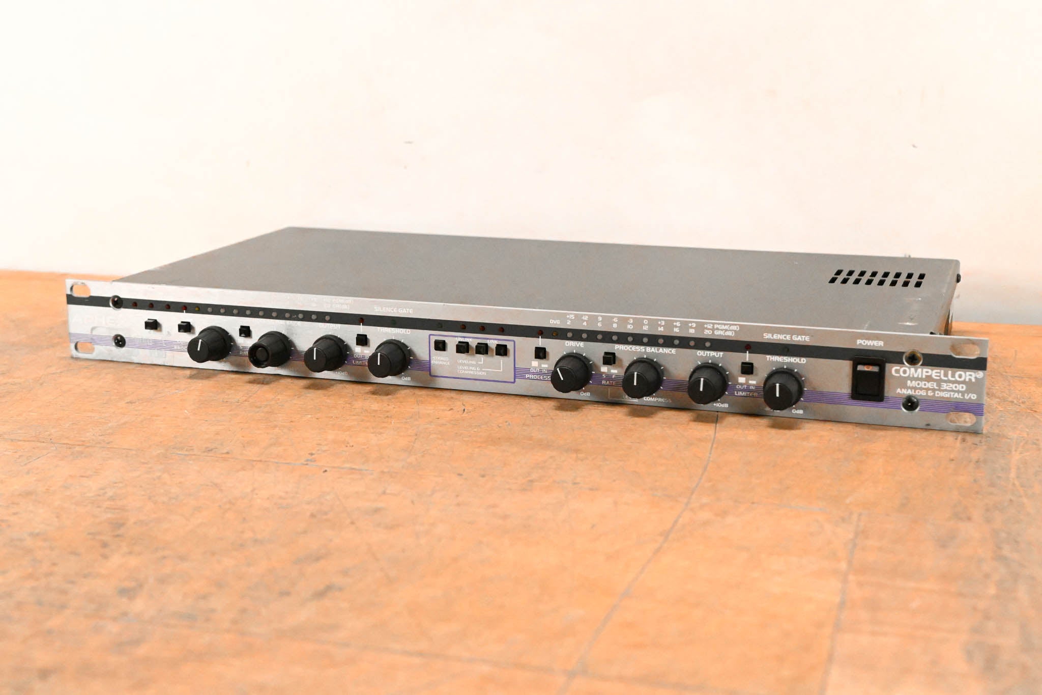 Aphex Compellor 320D Stereo Audio Level Controller