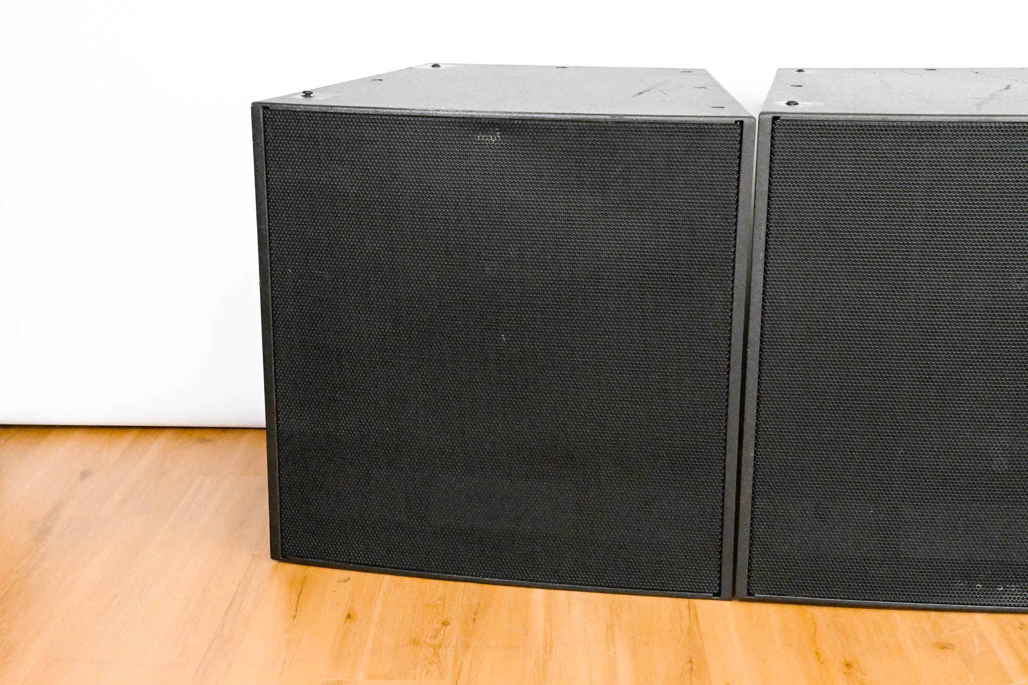 Electro-Voice (EV) EVH-1152D/64 15" 2-Way Passive Loudspeaker (PAIR)