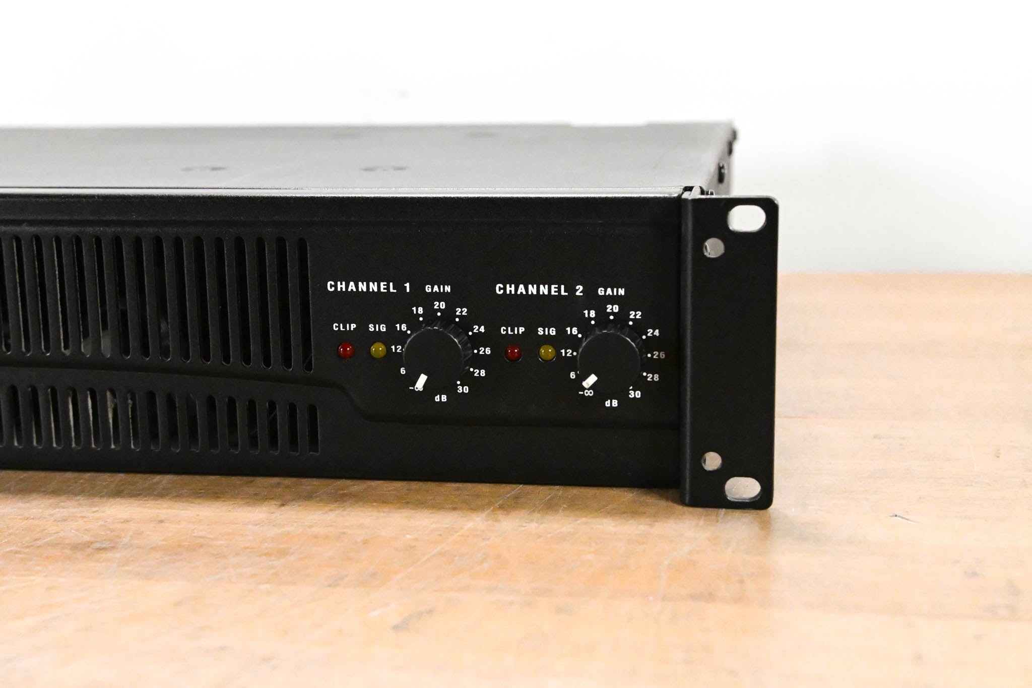 QSC RMX850 2-Channel Power Amplifier