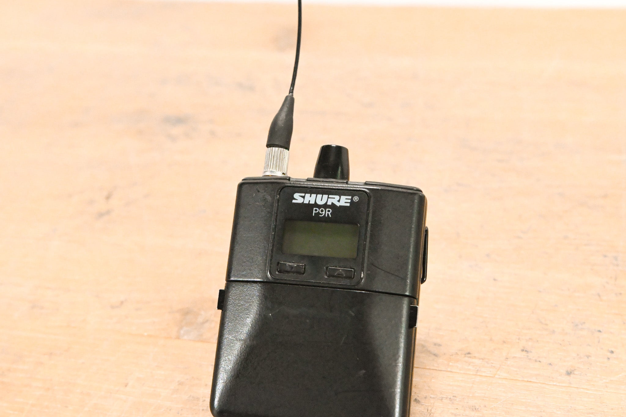 Shure P9R-L6 Wireless Bodypack Receiver - L6 Band: 656-692 MHz