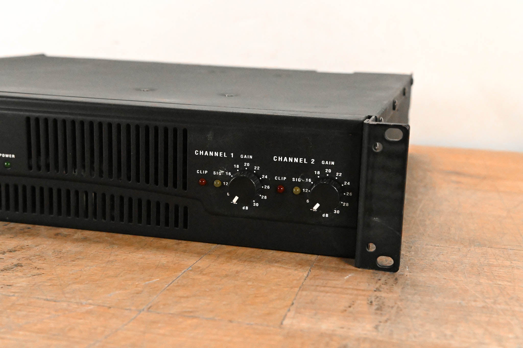 QSC RMX850 2-Channel Power Amplifier