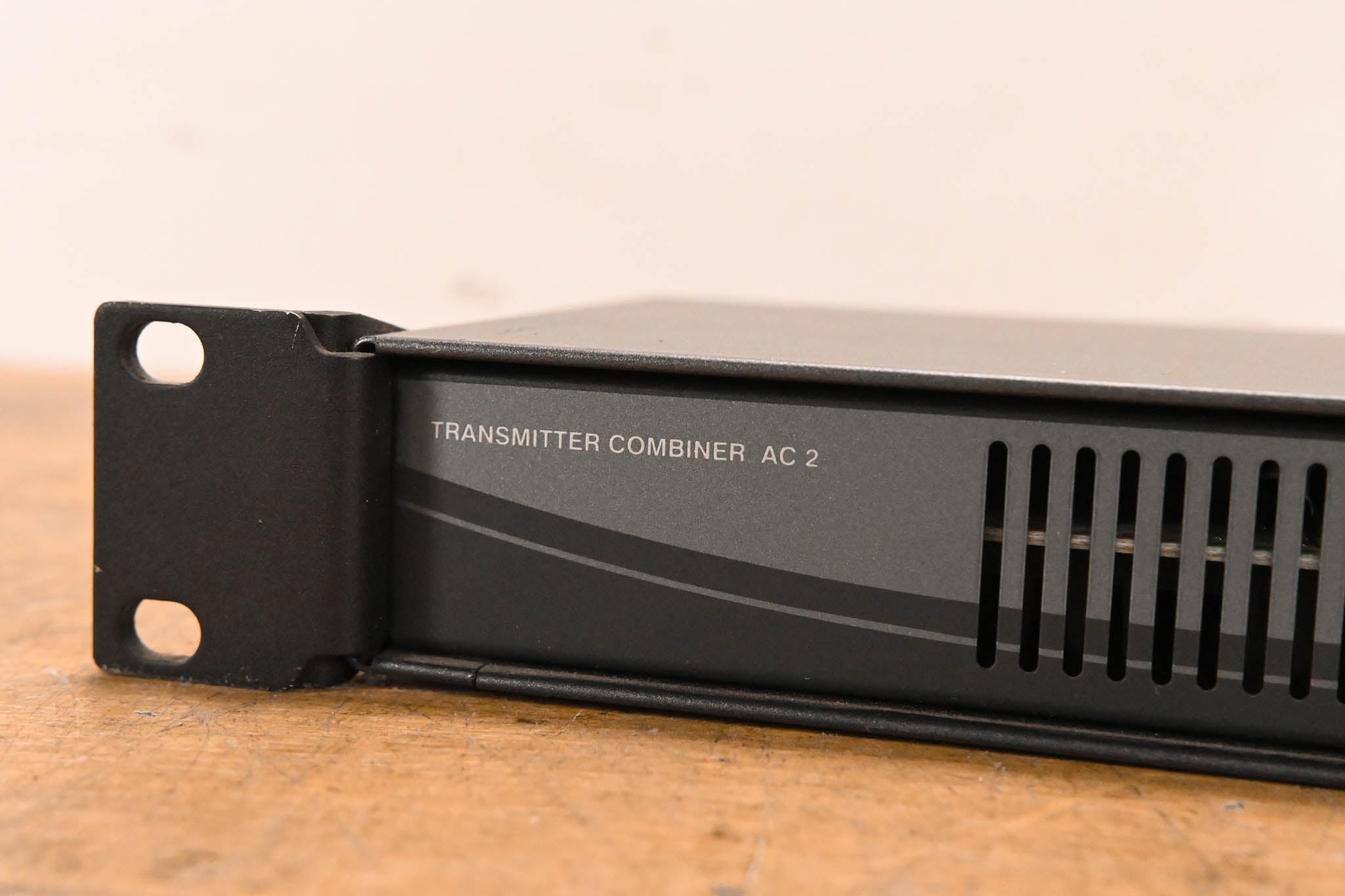 Sennheiser AC2 RF Combiner 500-870 MHz (NO POWER SUPPLY)