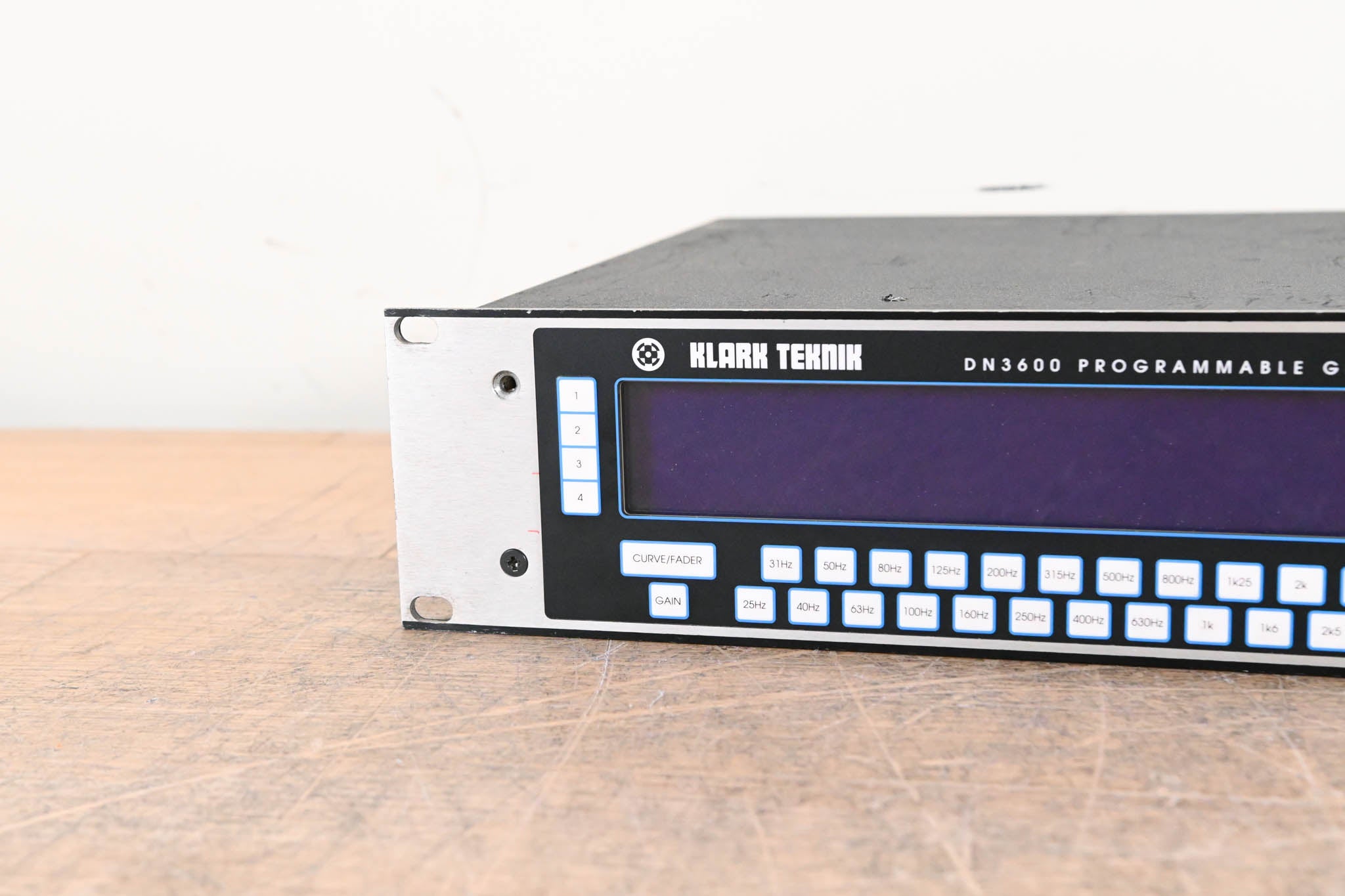 Klark Teknik DN3600 Programmable Graphic Equalizer