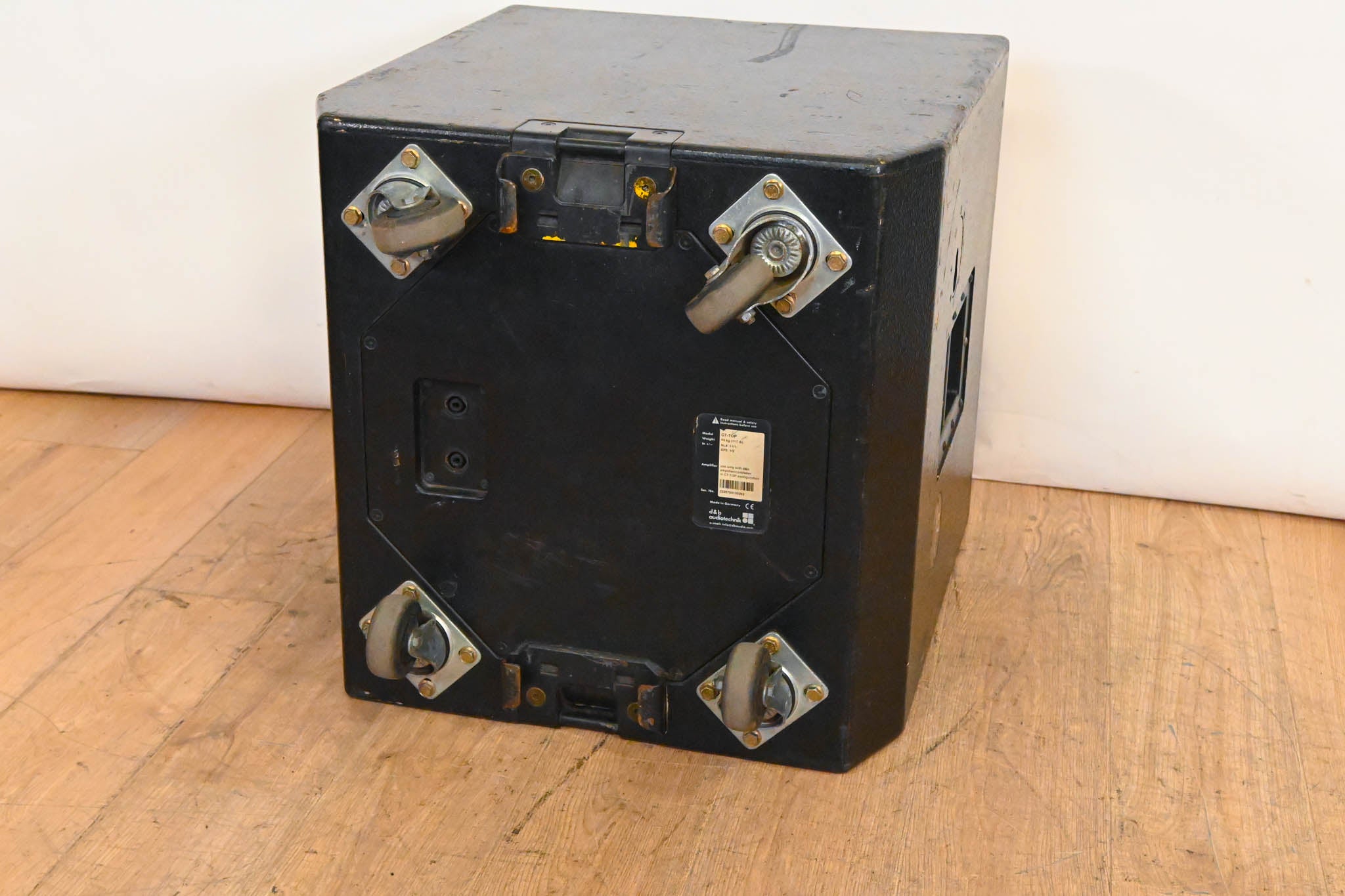 d&b audiotechnik C7-TOP Full Range Passive Loudspeaker