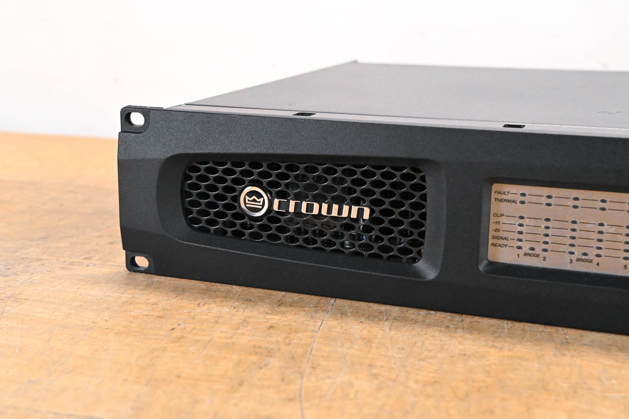 Crown DCi 8|300N 8-Channel, 300W @ 4 ohms Power Amplifier w/ BLU link
