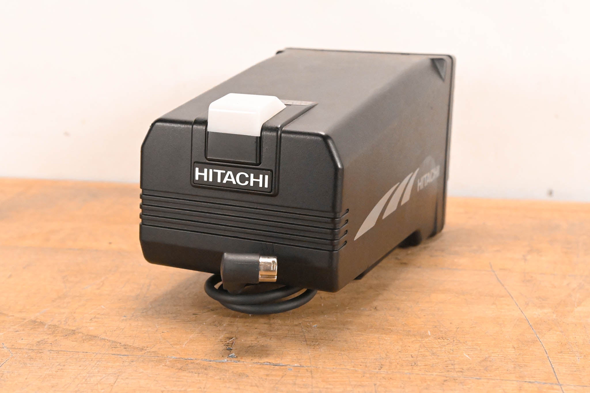 Hitachi VF-HD500 5" Black and White CRT Viewfinder