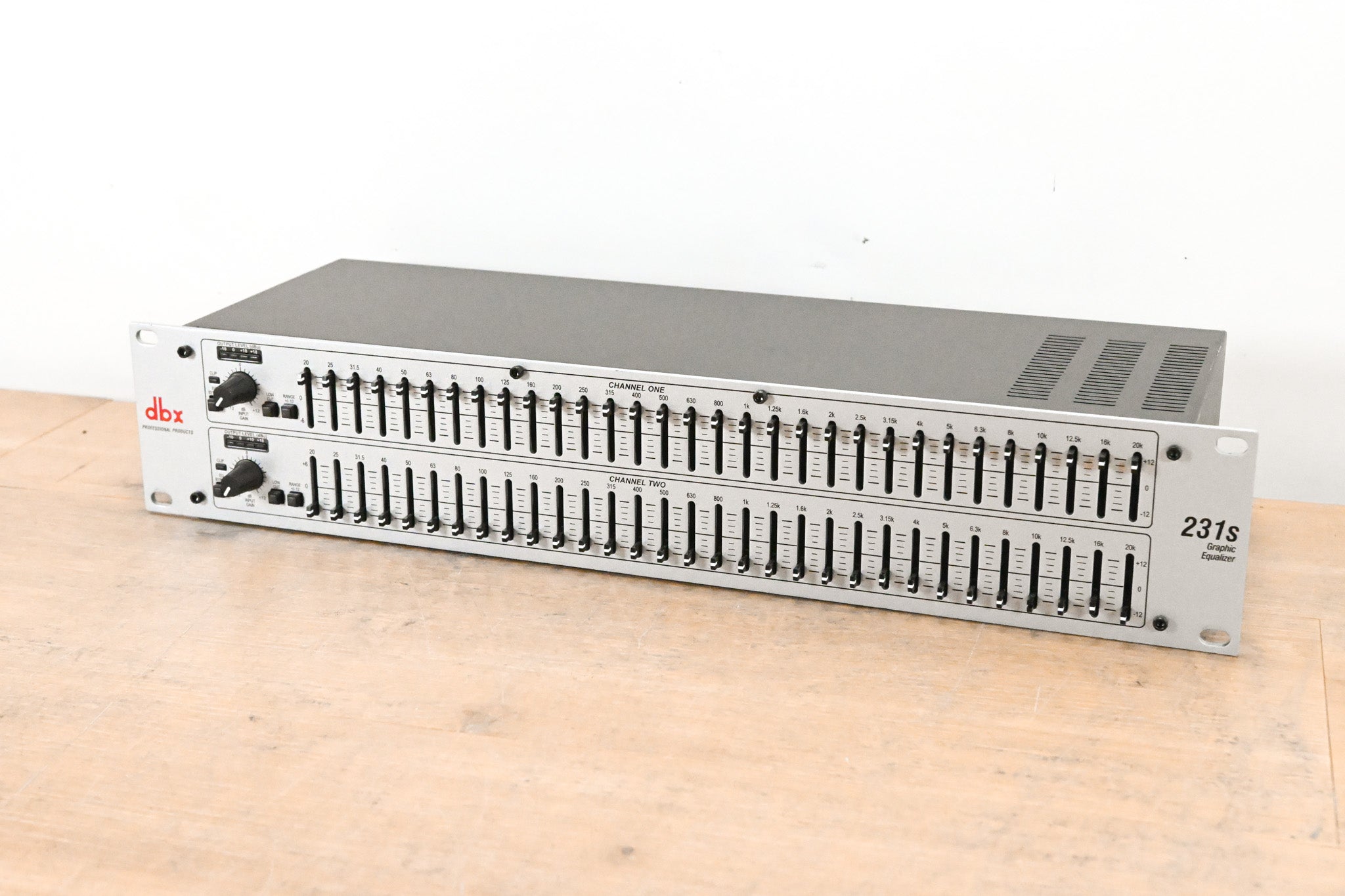 dbx 231s Two-Channel 31-Band Equalizer