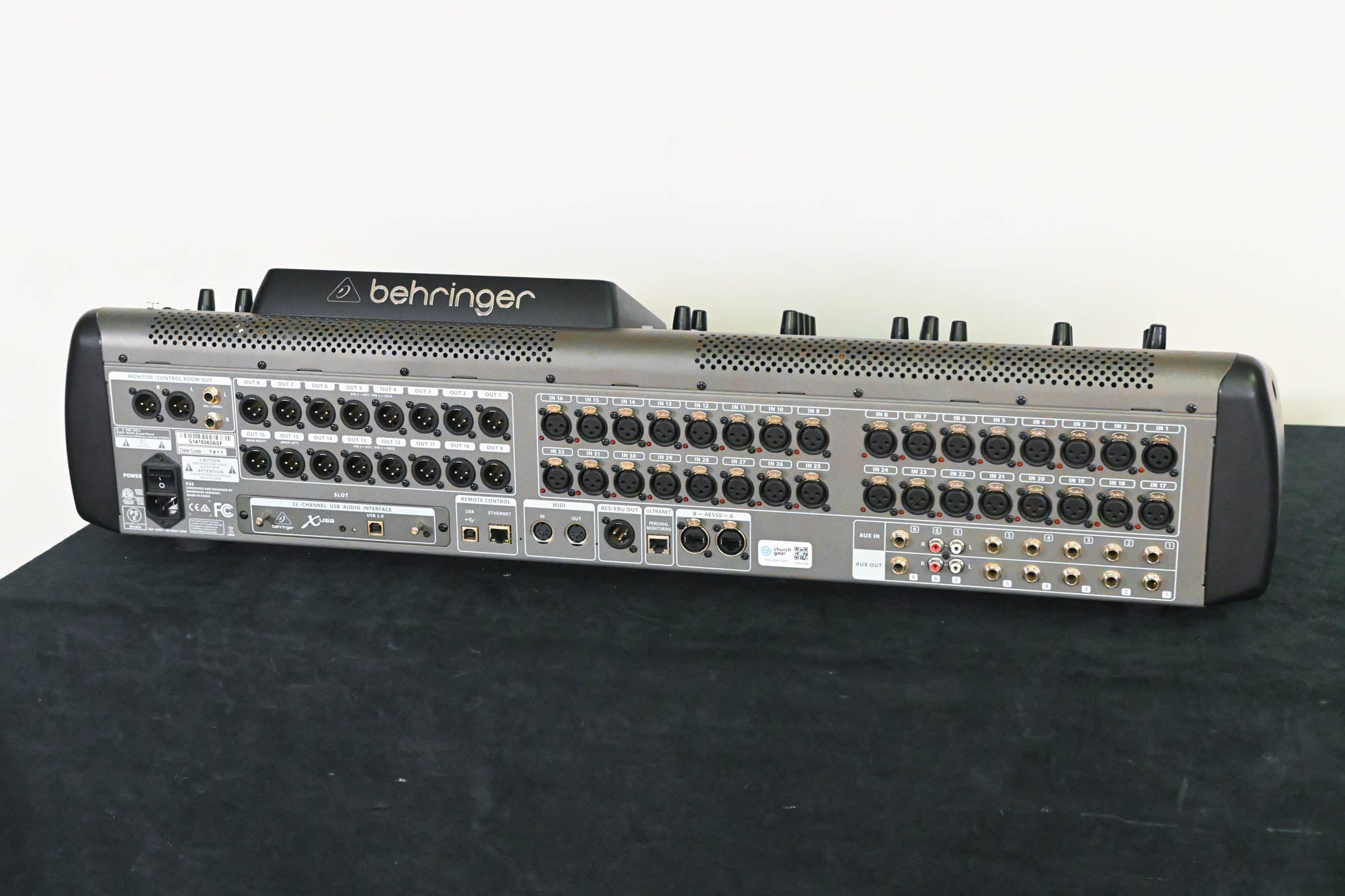 Behringer X32 40-Channel Digital Mixing Console