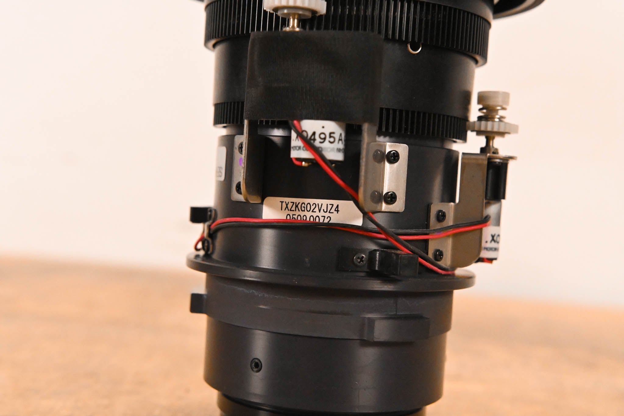 Panasonic ET-DLE400 Long Throw DLP Projector Zoom Lens XGA (5.7-8.0:1)