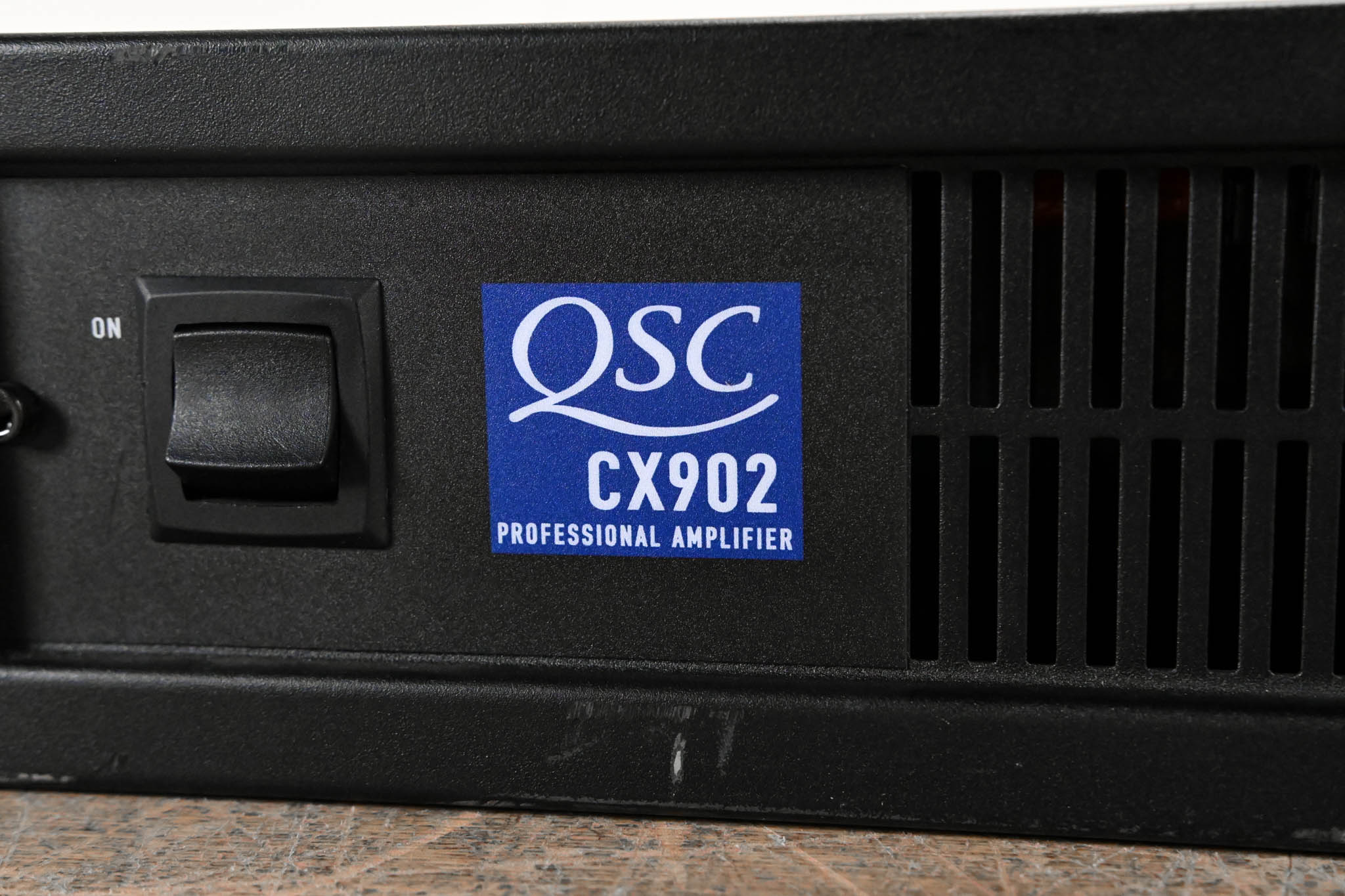 QSC CX902 2-Channel Power Amplifier