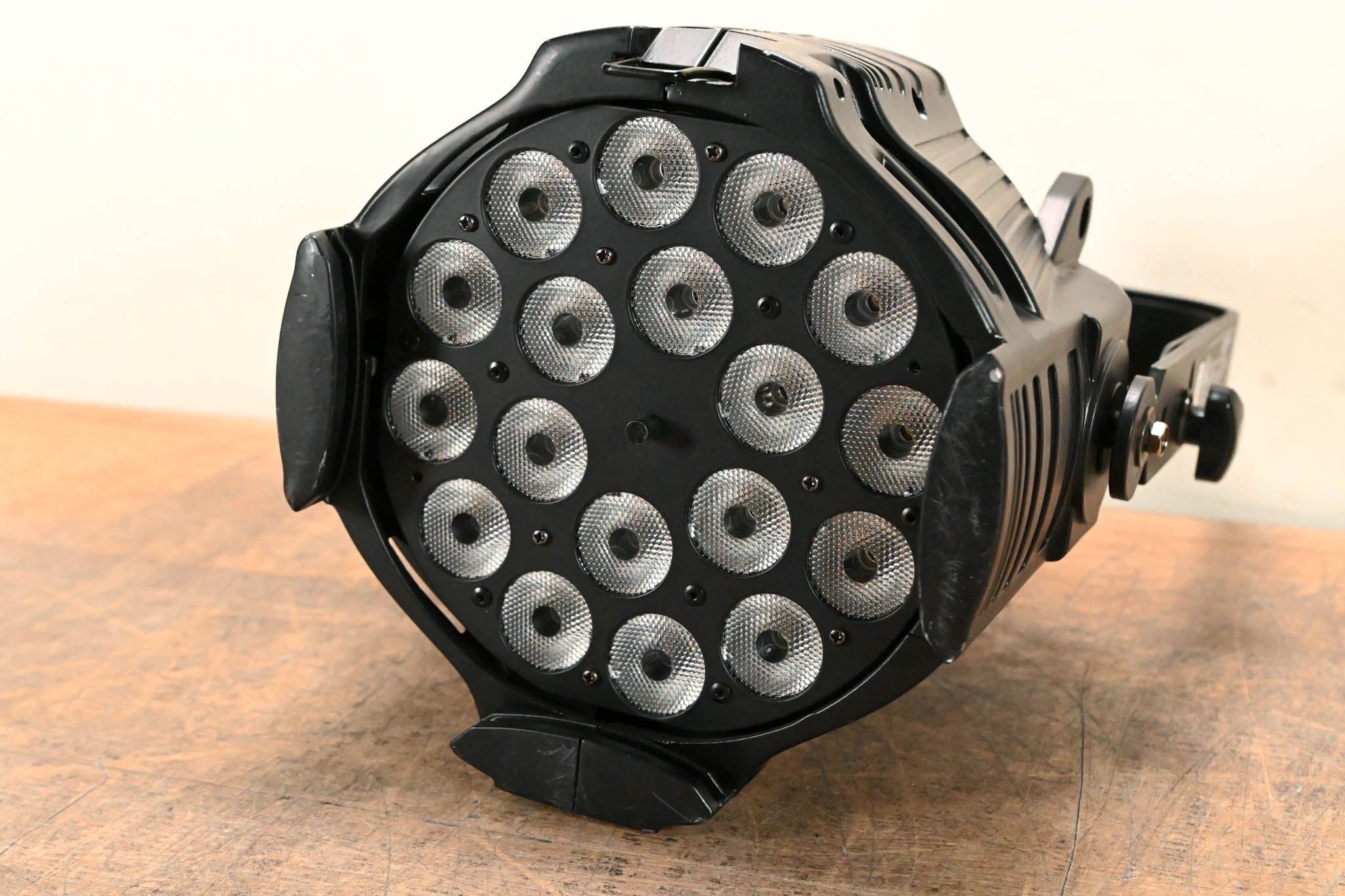 Elation OPTI TRI PAR 18 x 3W Tri Color LED Par
