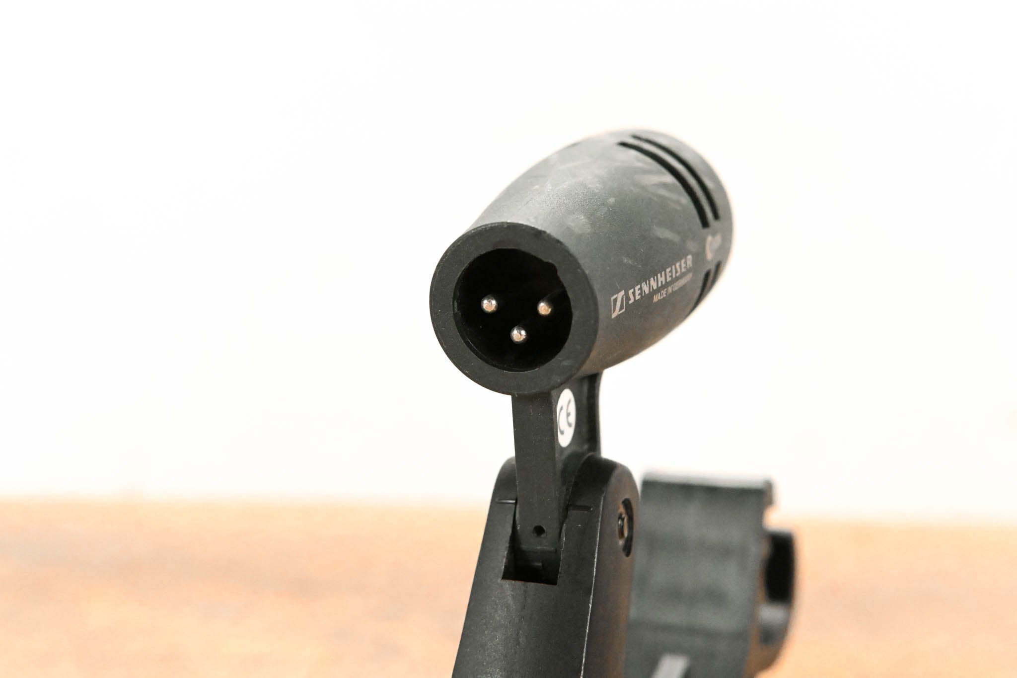 Sennheiser e 604 Dynamic Cardioid Instrument Microphone