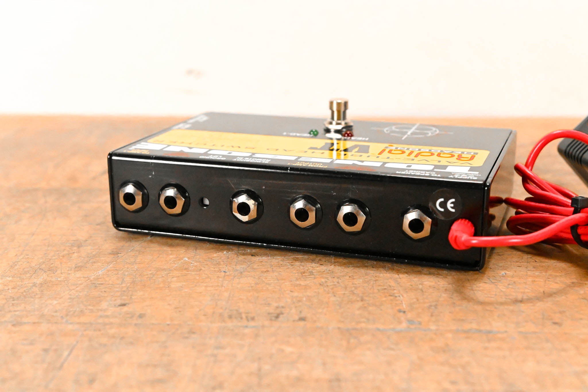Radial Engineering Tonebone Headbone VT Tube Amplifier Head Switcher