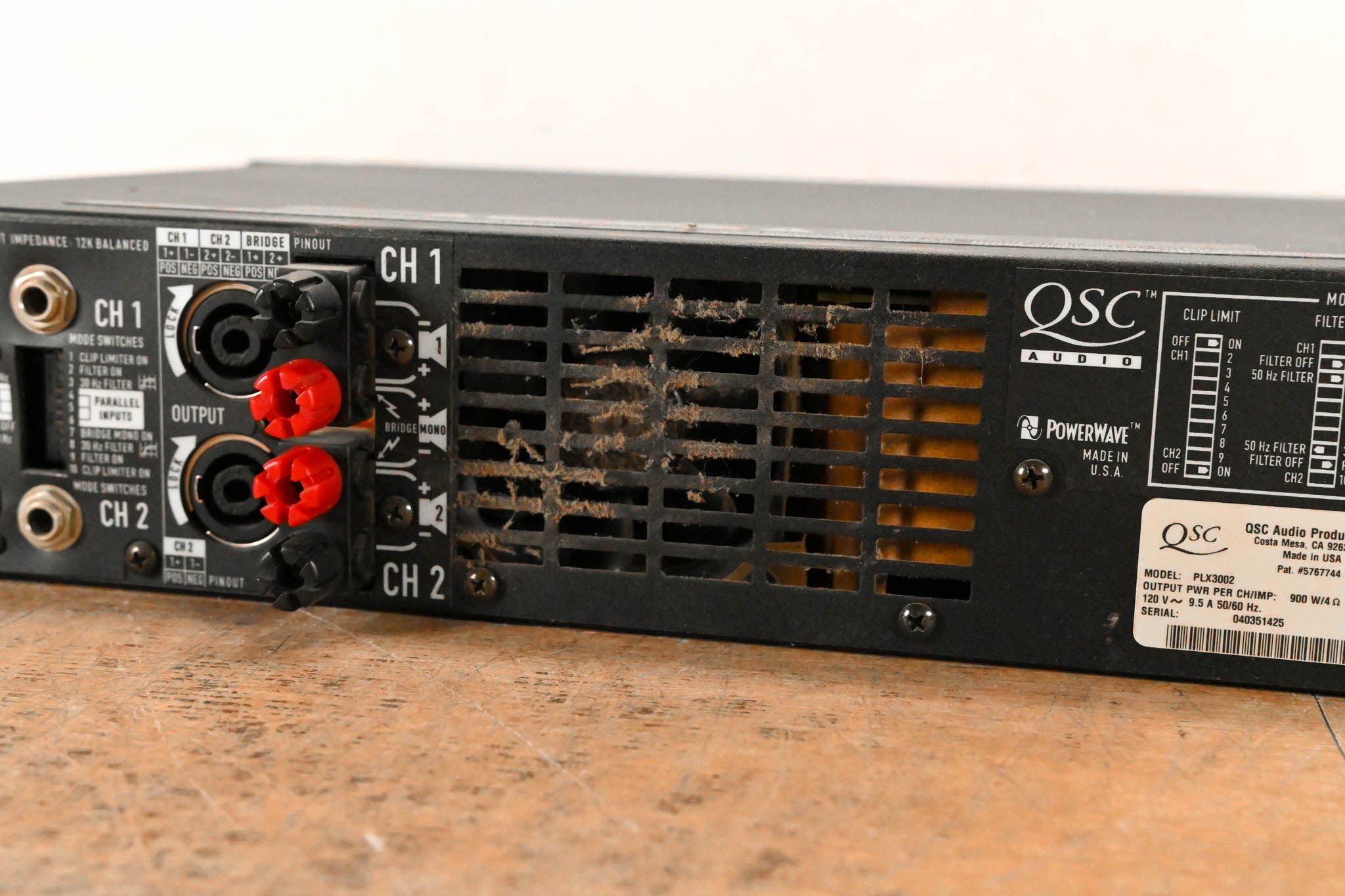 QSC PLX3002 2-Channel Power Amplifier