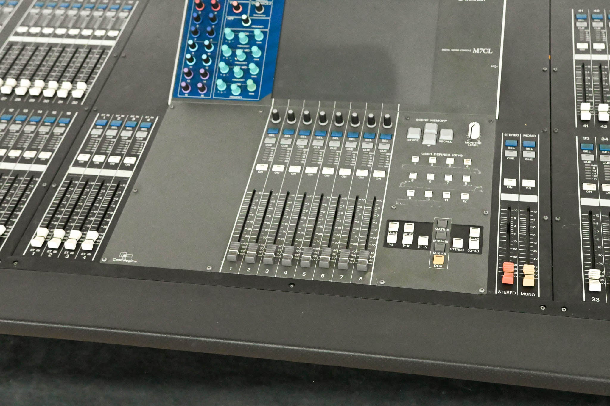 Yamaha M7CL-48ES 48-Channel EtherSound Digital Audio Mixer