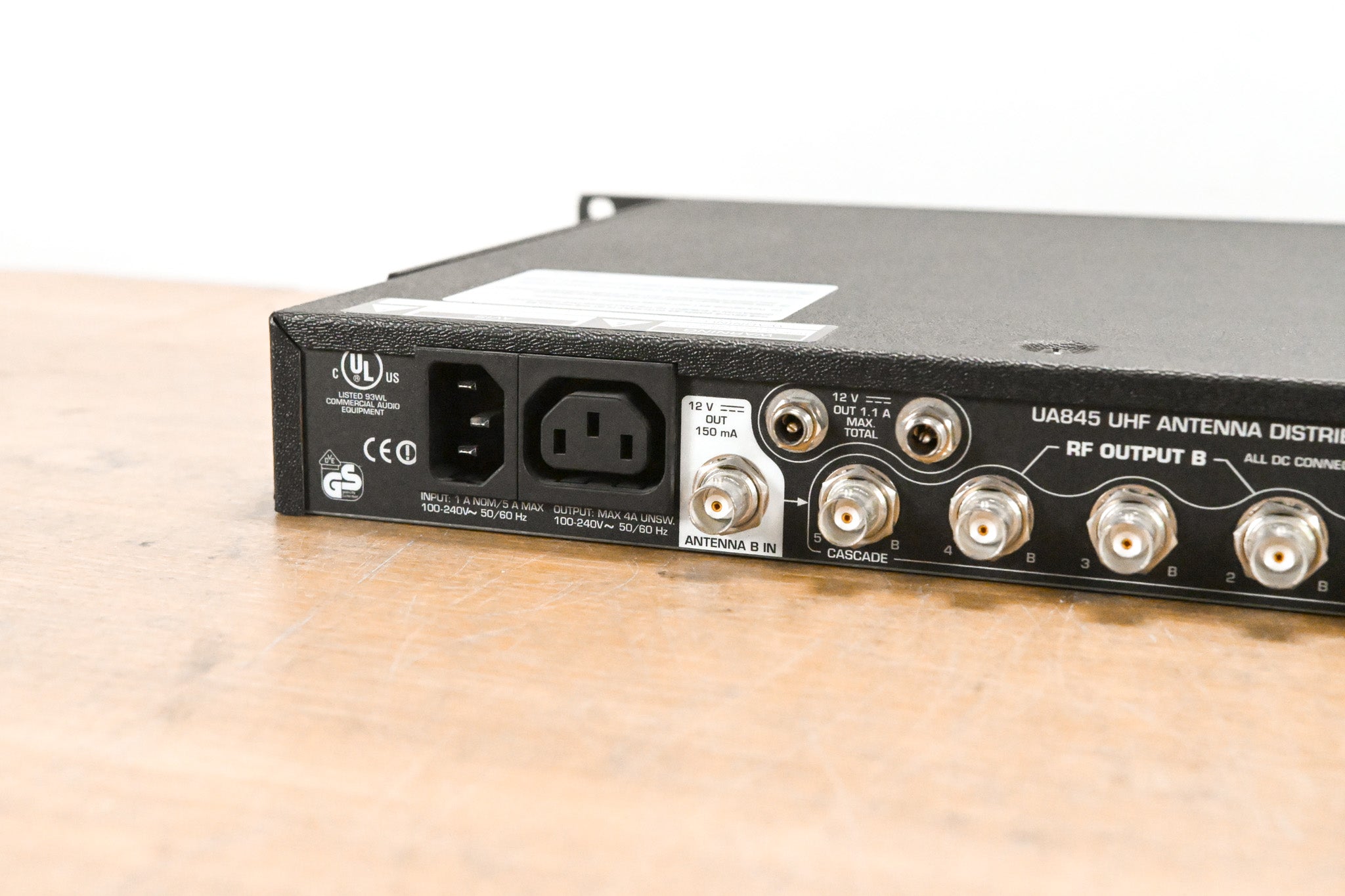 Shure UA845-UA UHF Antenna Distribution System 782-806 MHz