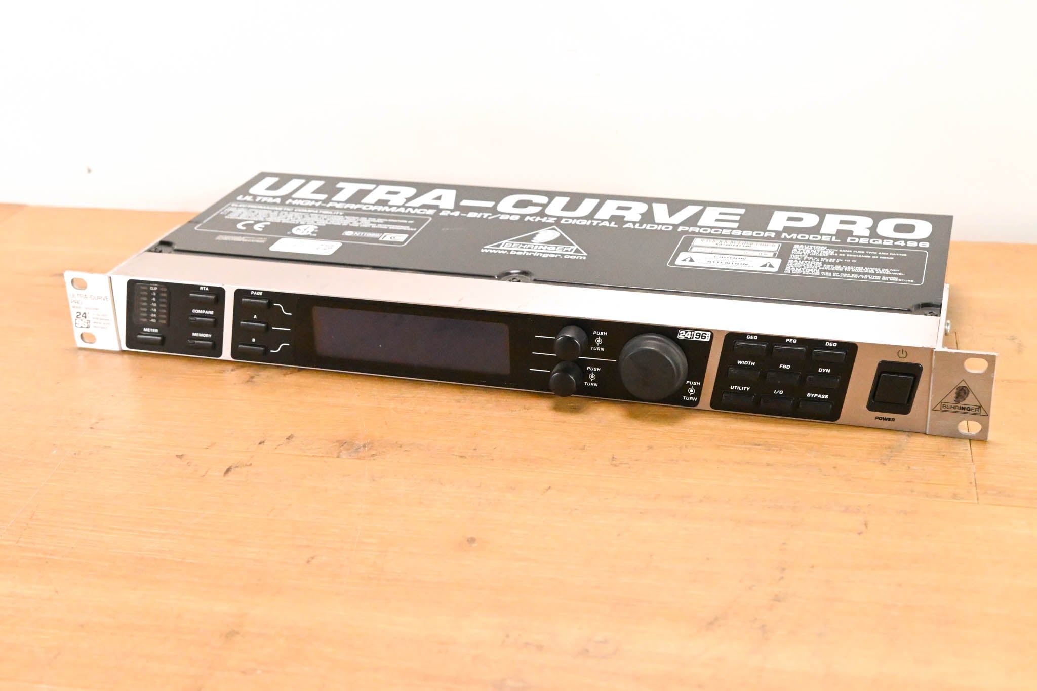 Behringer Ultracurve Pro DEQ2496 Equalizer and Mastering Processor