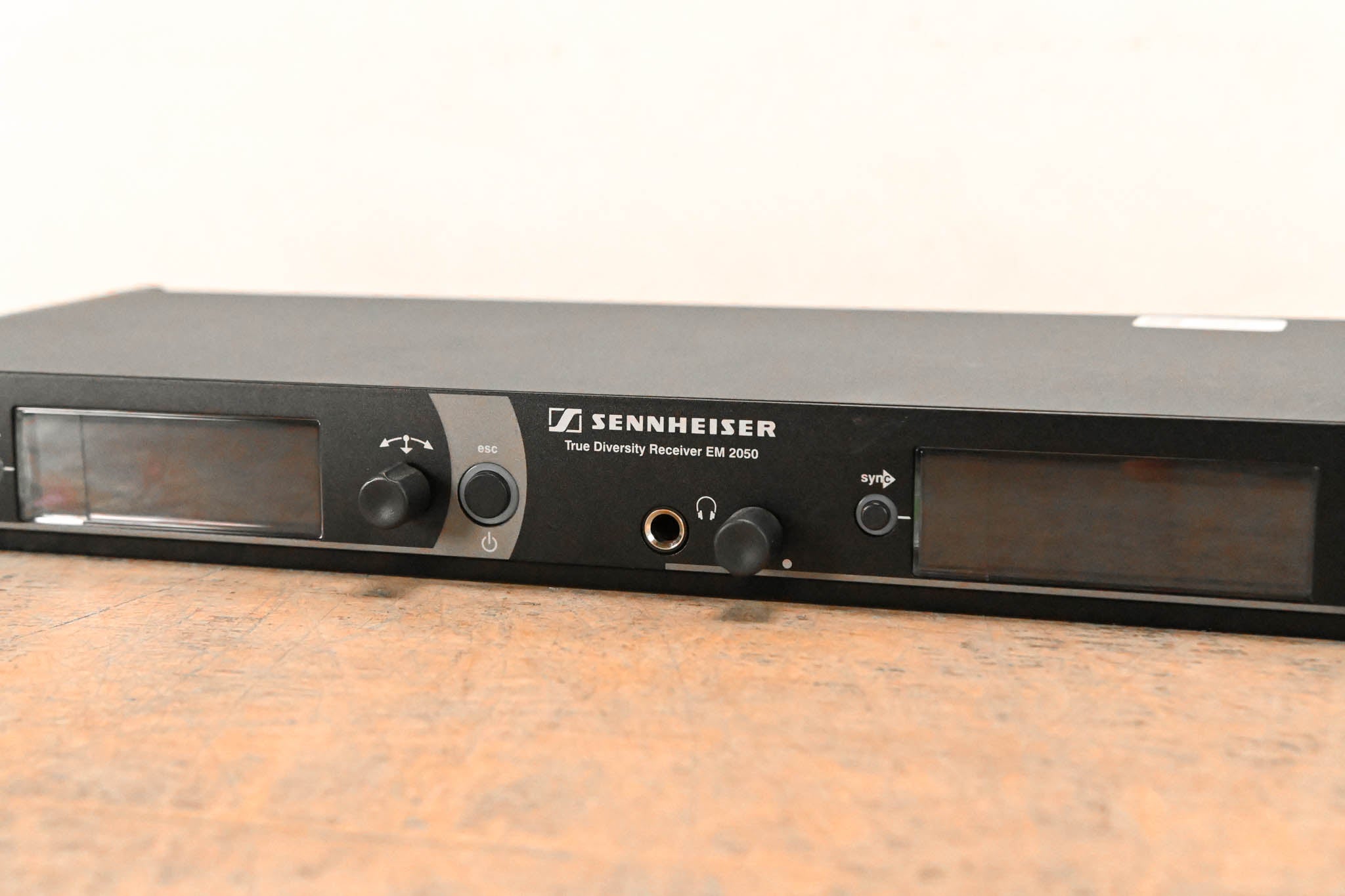 Sennheiser EM 2050 Dual-Channel Wireless Receiver Aw Range: 516-558 MHz