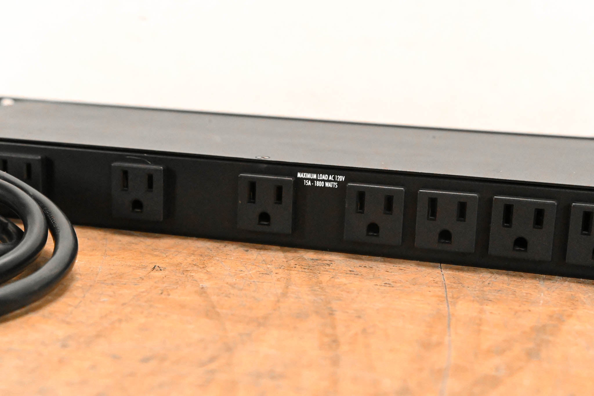 Furman M-8Lx 15A Merit Series Power Conditioner with Lights